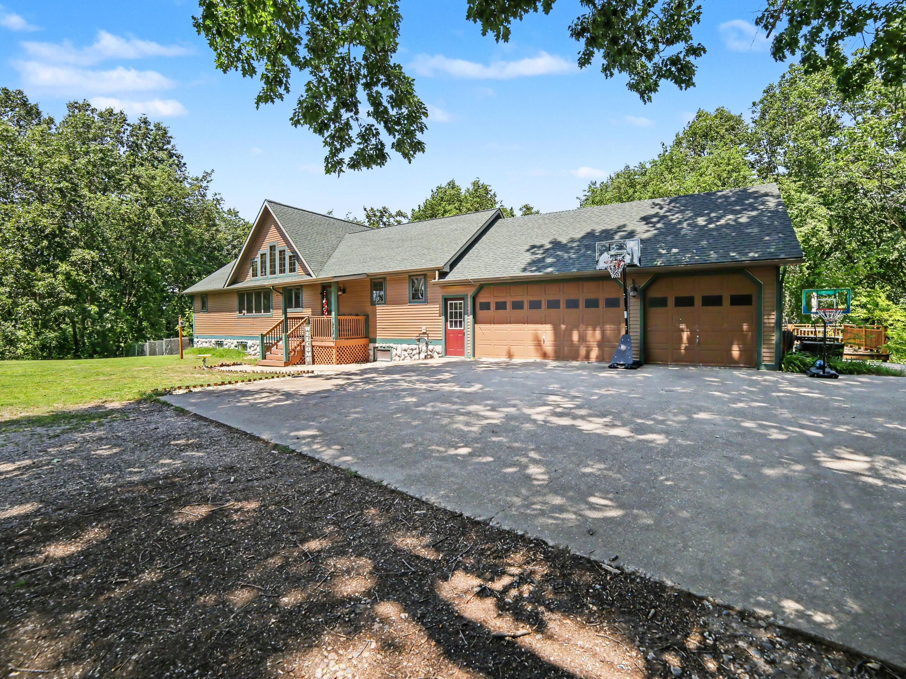 1824 S Pere Marquette Highway