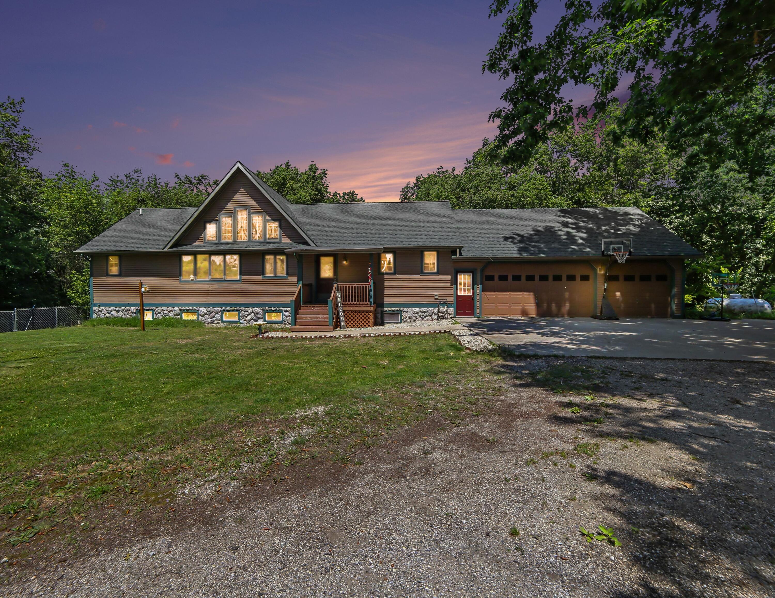 1824 S Pere Marquette Highway