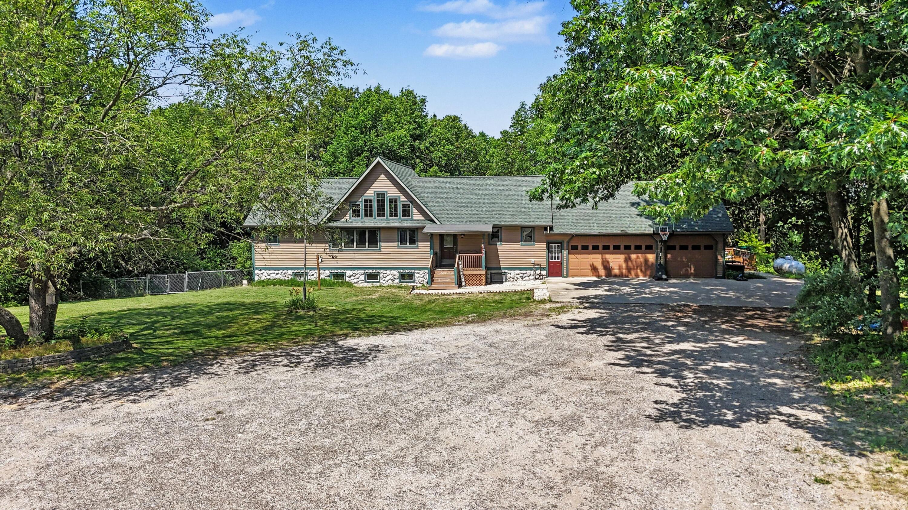 1824 S Pere Marquette Highway