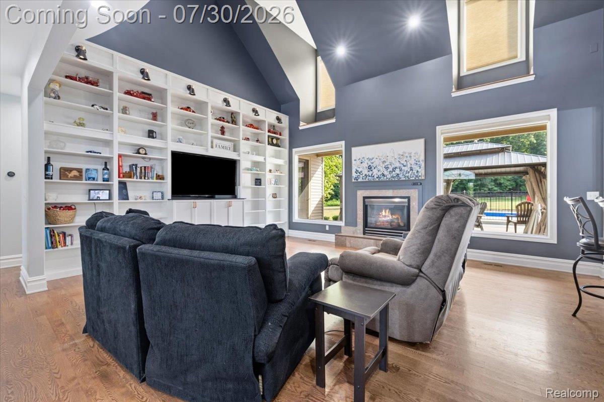 13124 White Oaks