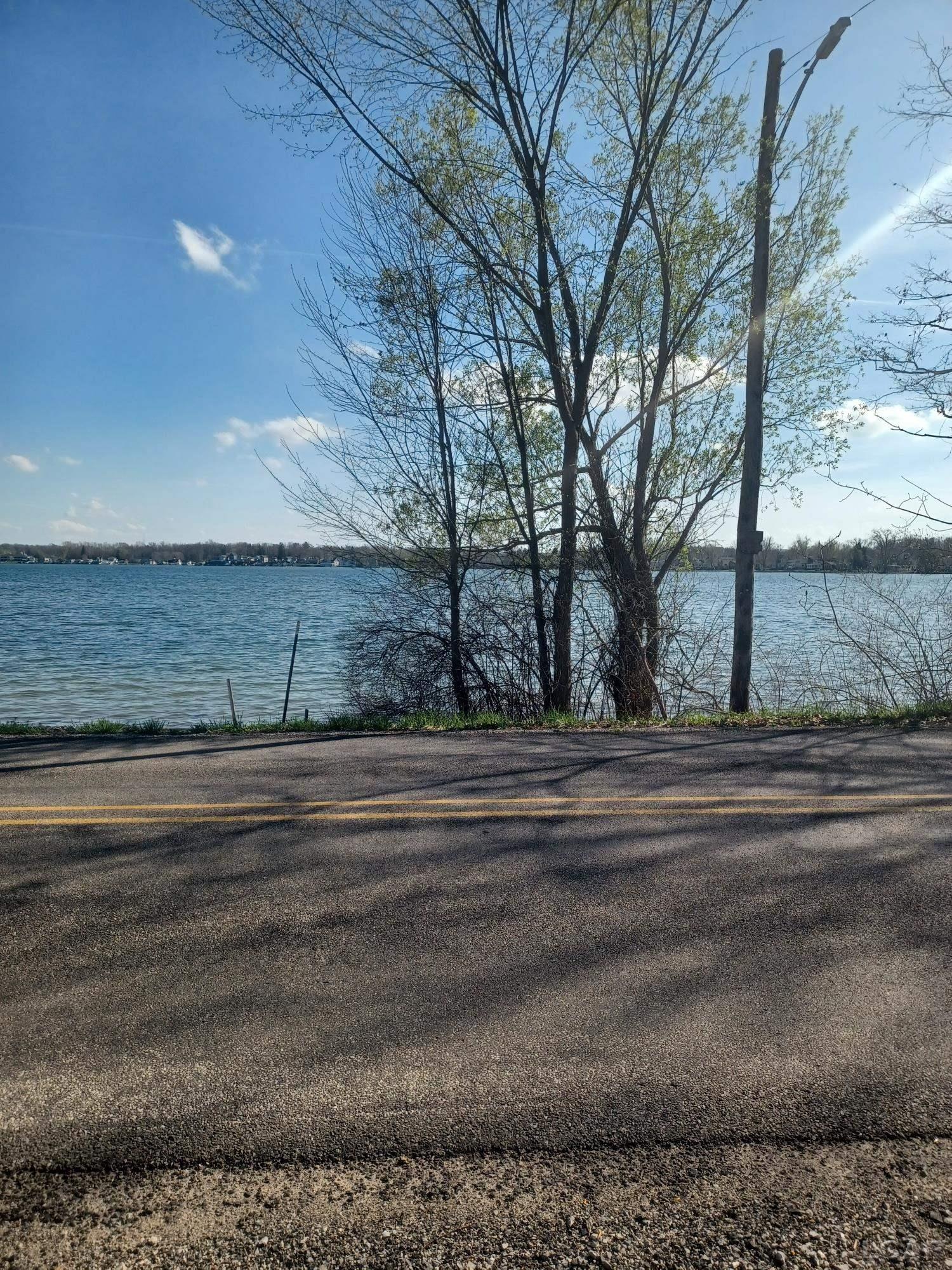 6000 Devils lake Highway