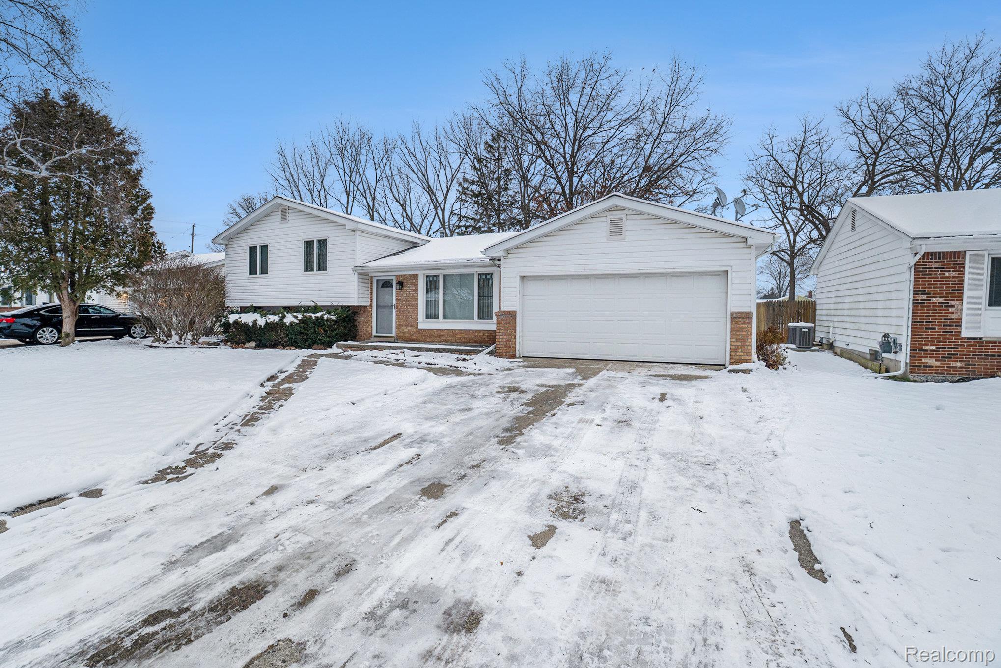 5023 Spring Well Lane