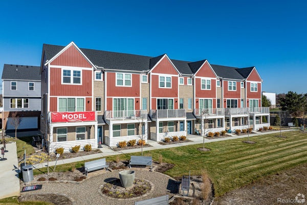 56050 MADISON LN # 38, NEW HUDSON, MI 48165 - Image 48f304bd83931979fbb1beedbcffeedd/41401852
