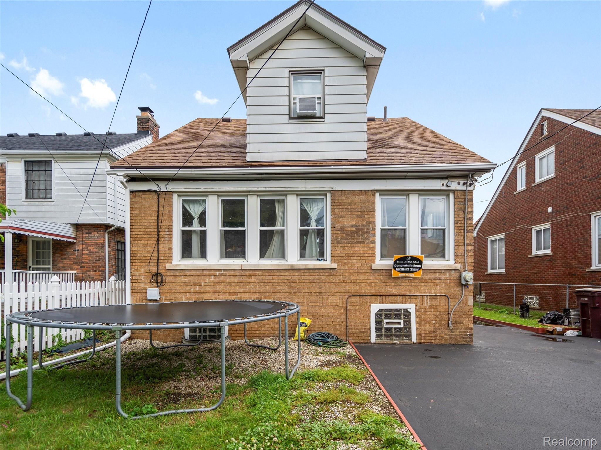 7420 Coolidge