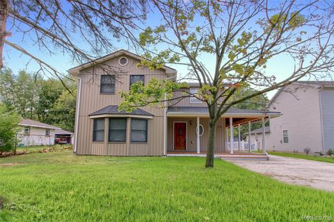 22256 Monterey Drive Woodhaven City MI 48183