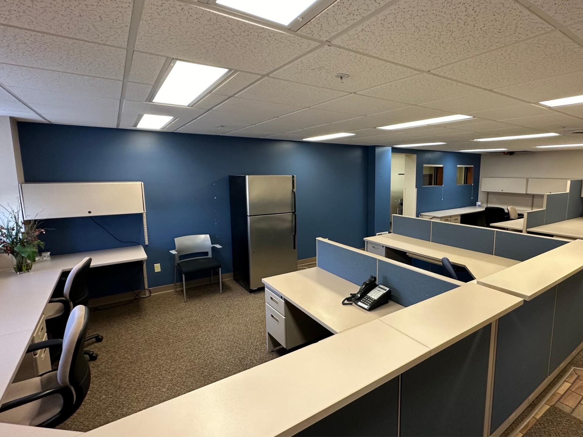 1206 E Crosstown Parkway Entire bldg