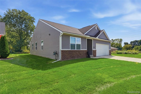 6963 SWEET WATER DR, YPSILANTI, MI 48197 - Image 48f9ca7ab482ed94bc1a4ff0b0ea2363/4138818074