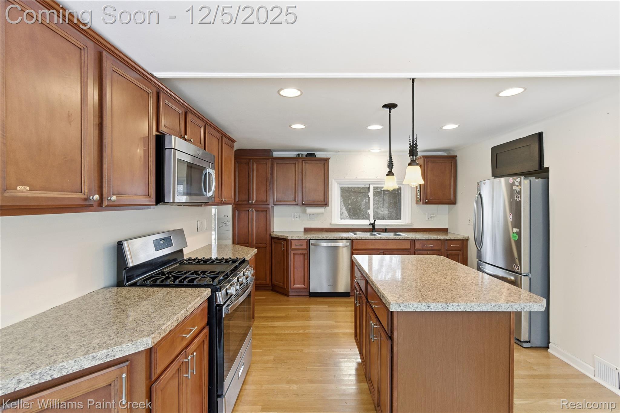 915 Dollar Bay Drive