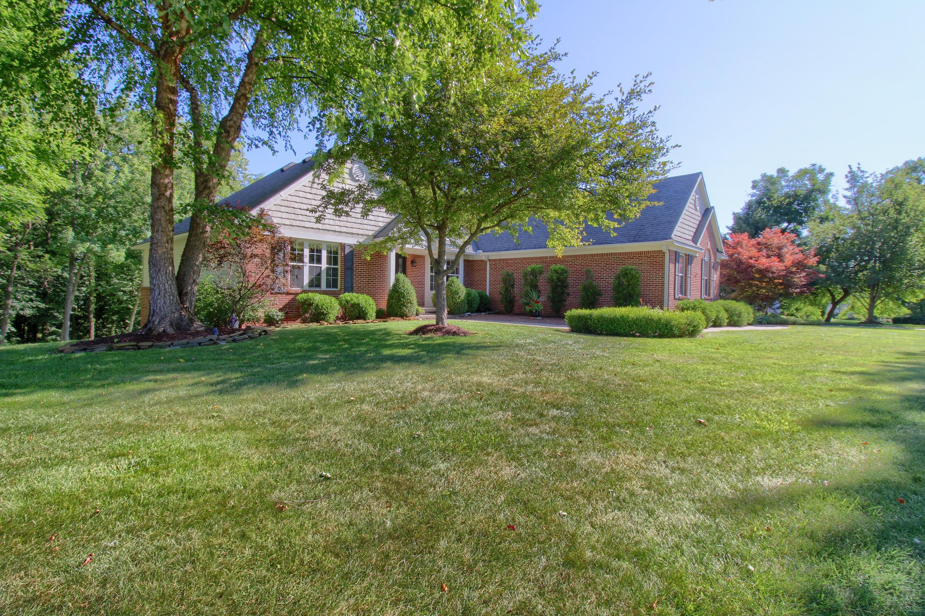 6794 N Meadows Pass