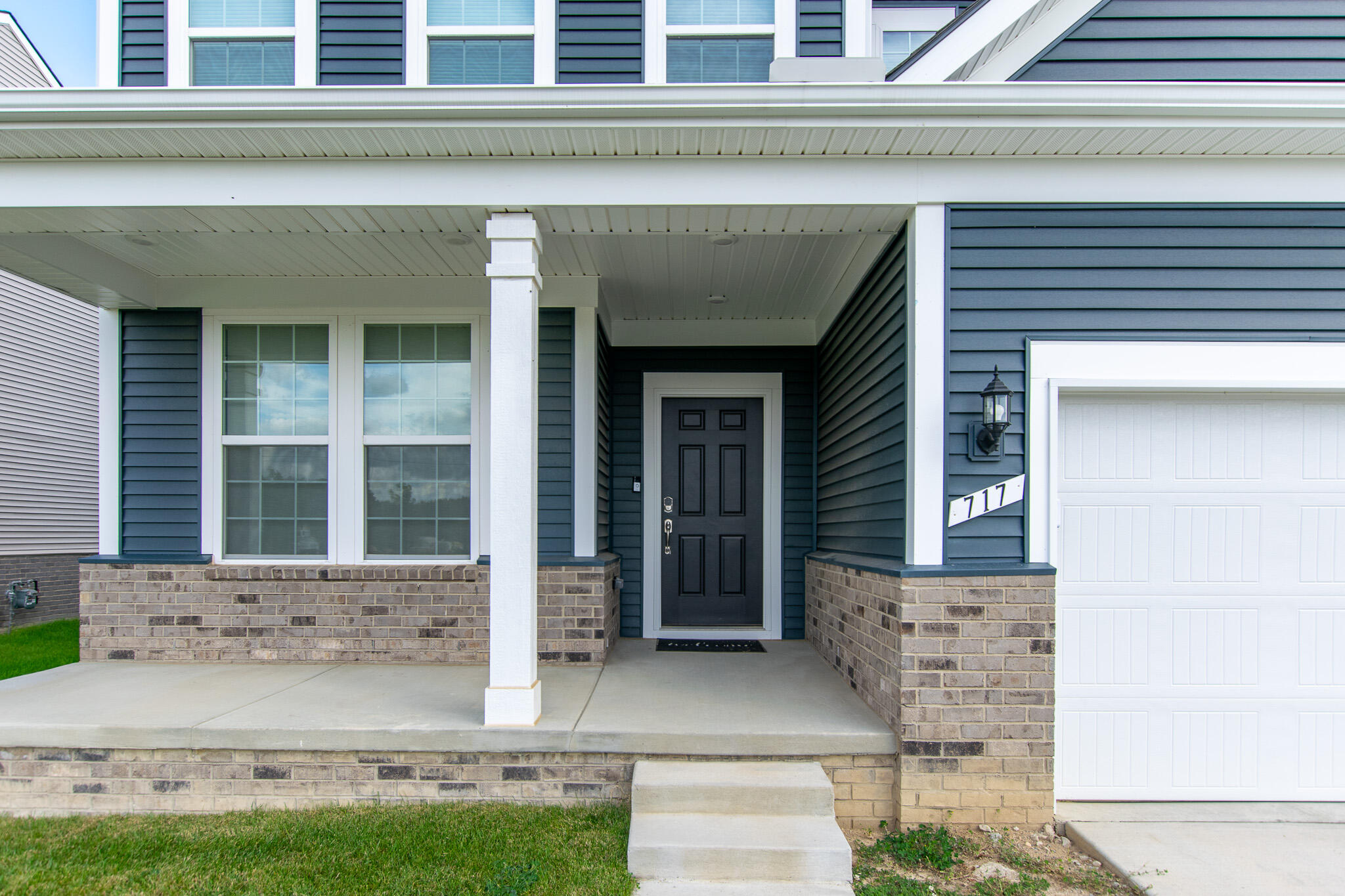 717 S Risdon Trail S