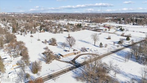 600 W CAVANAUGH Road Lansing City MI 48910