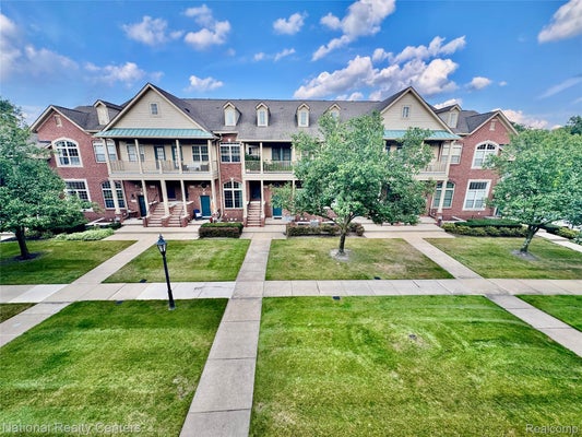 414 OLD PINE WAY # 136, WALLED LAKE, MI 48390 - Image 491e879f8062777d39f8761f1e654c19/3044010004