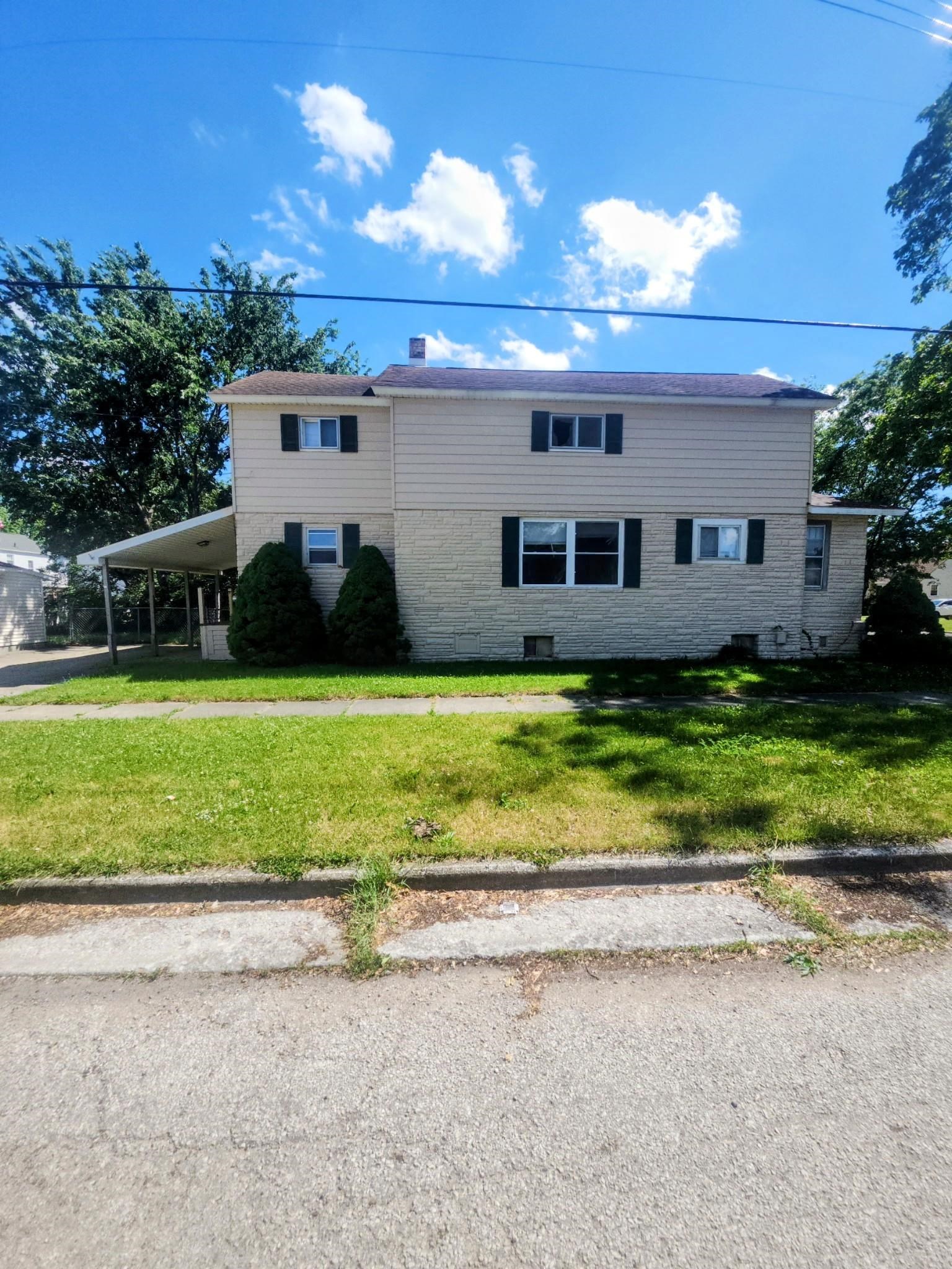 310 N Mountain Street
