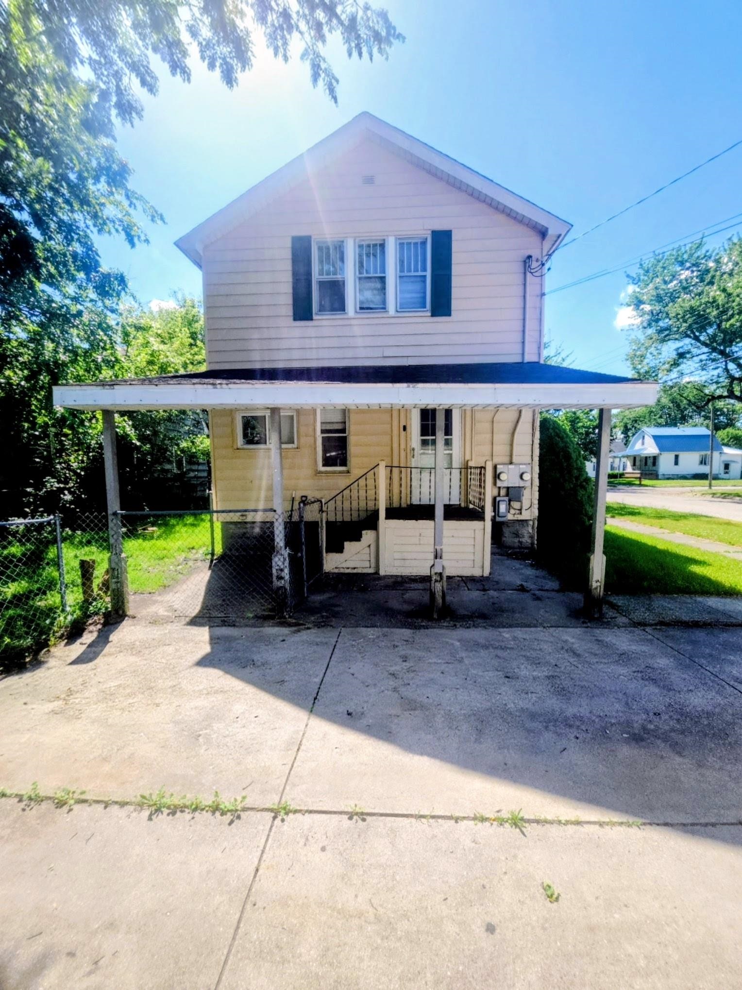 310 N Mountain Street
