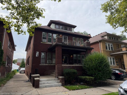 Photo for 825 Beaconsfield 1N Avenue