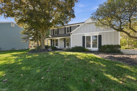 Tiny photo for 1017 Barneswood Lane, Rochester Hills City, MI 48306 (MLS # 58050225454)
