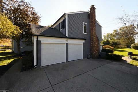 Tiny photo for 1017 Barneswood Lane, Rochester Hills City, MI 48306 (MLS # 58050225454)