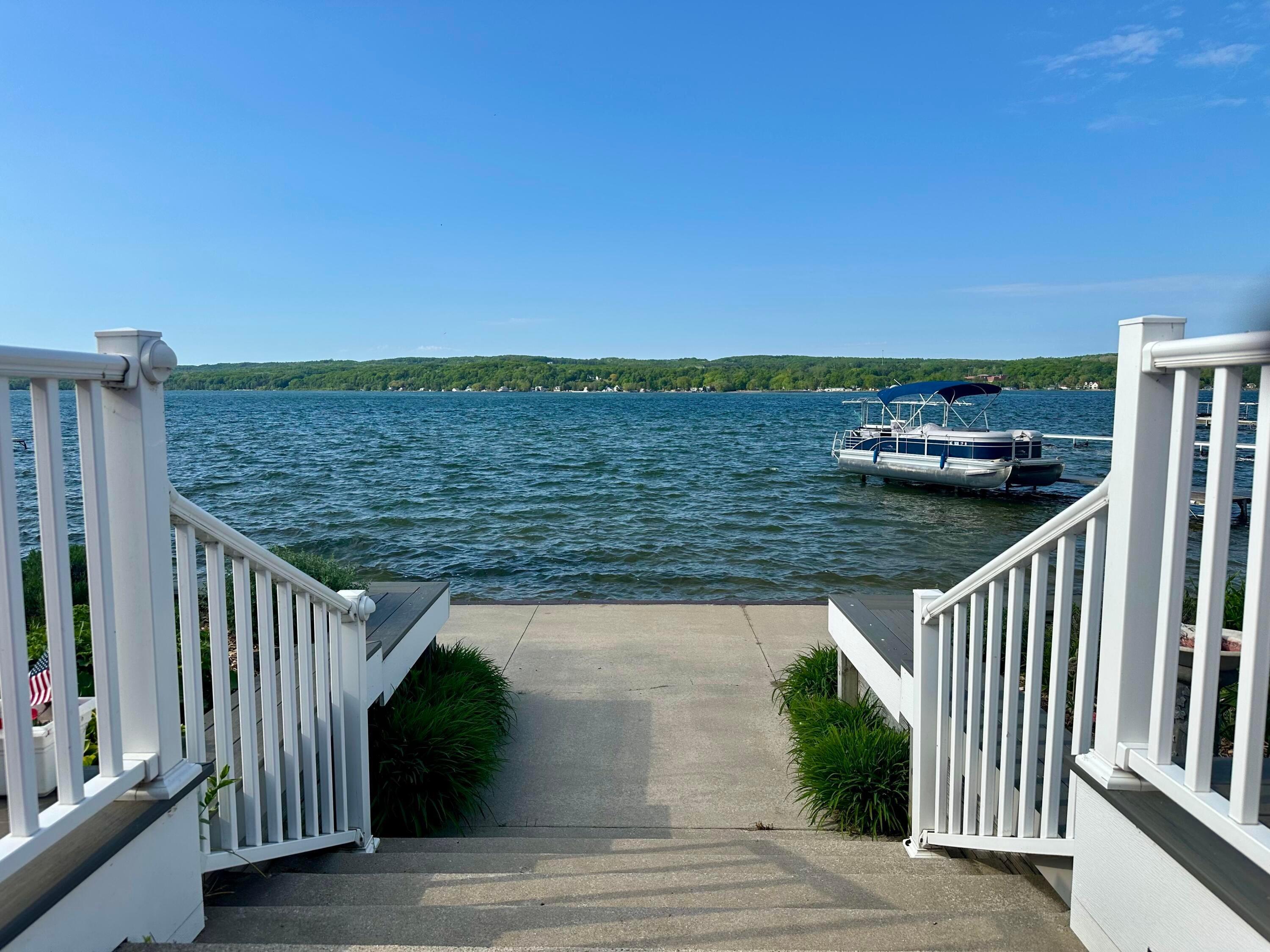 4554 Crescent Beach Road