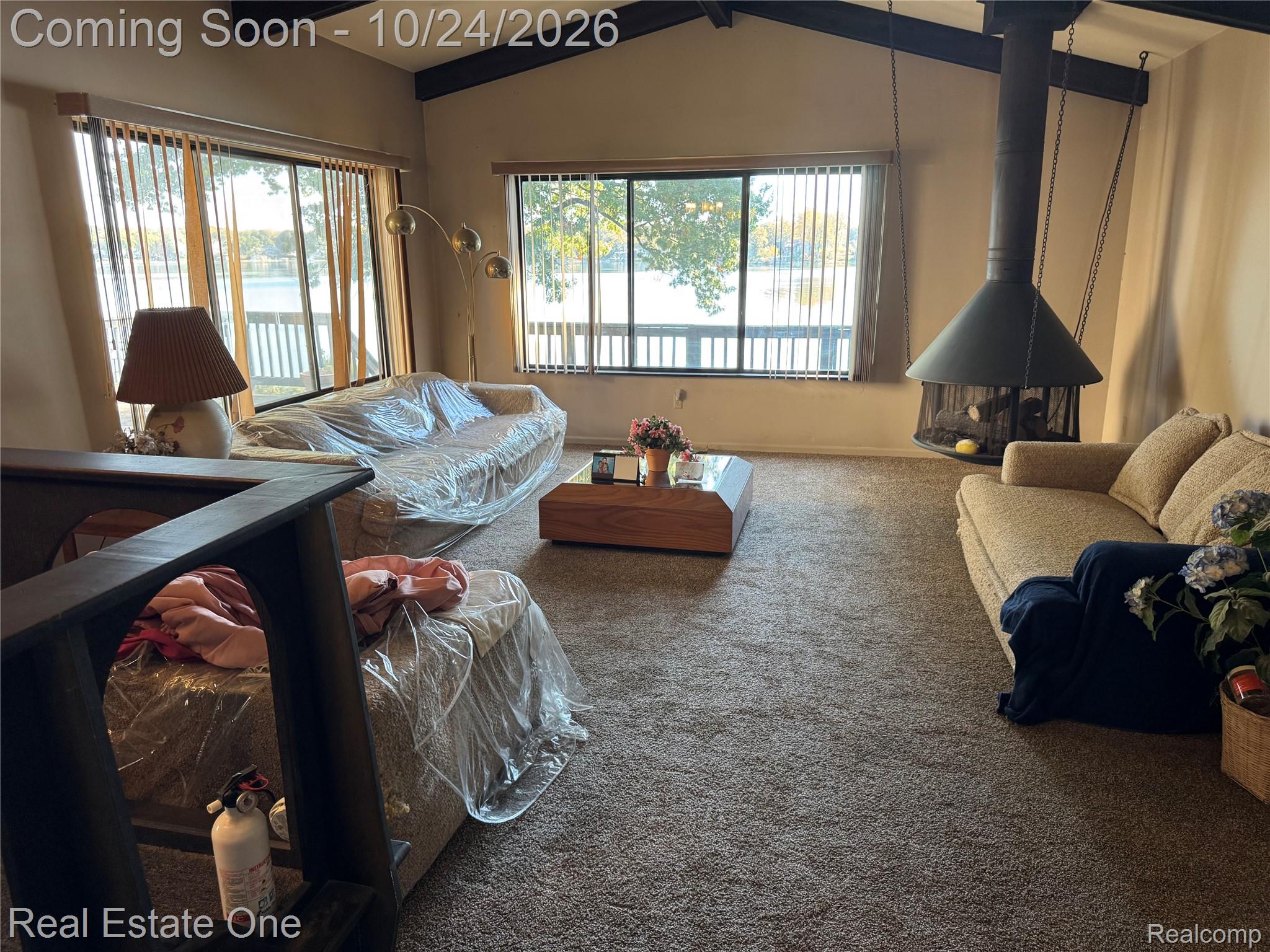 4161 Lakewood Drive