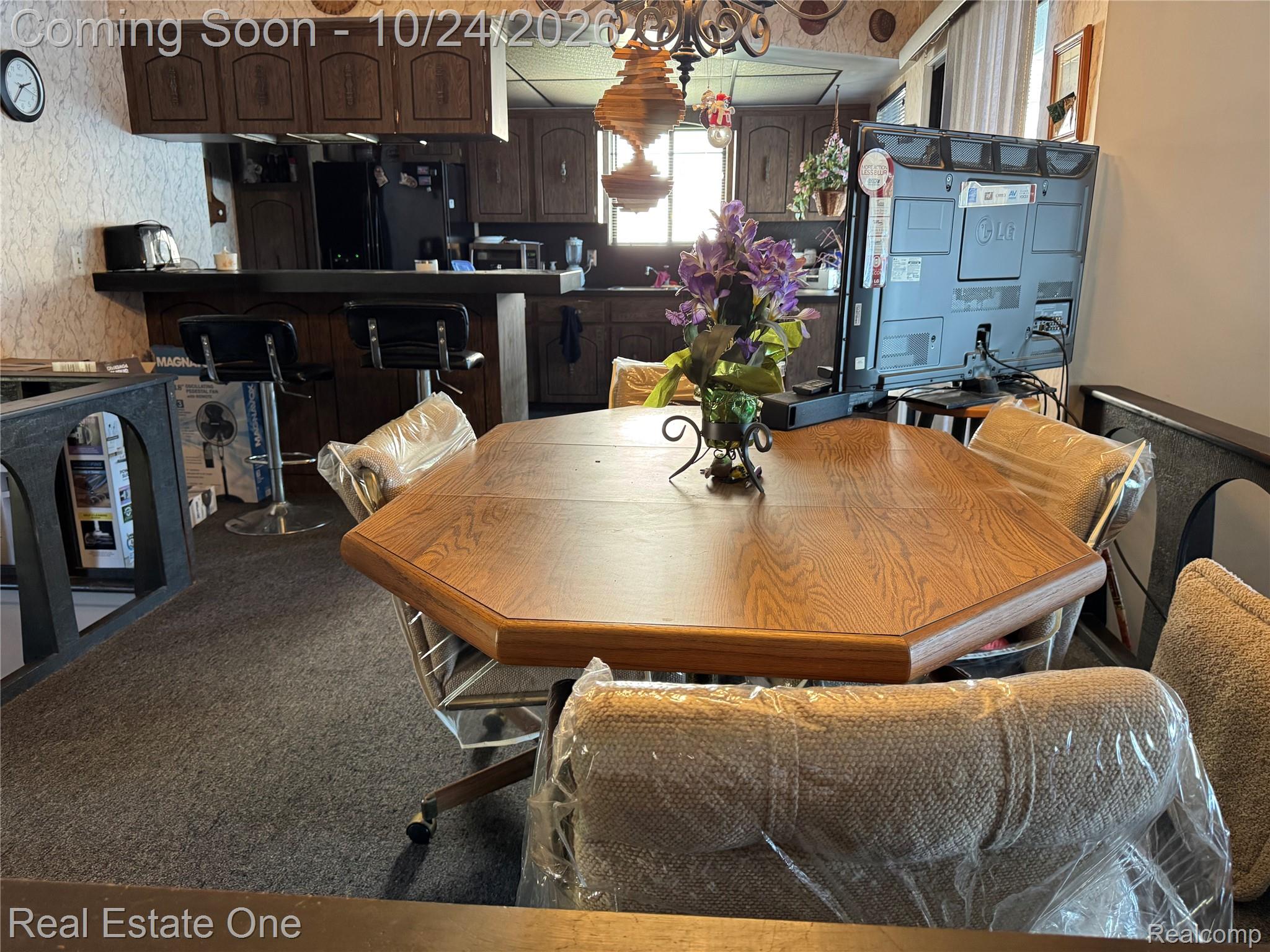 4161 Lakewood Drive