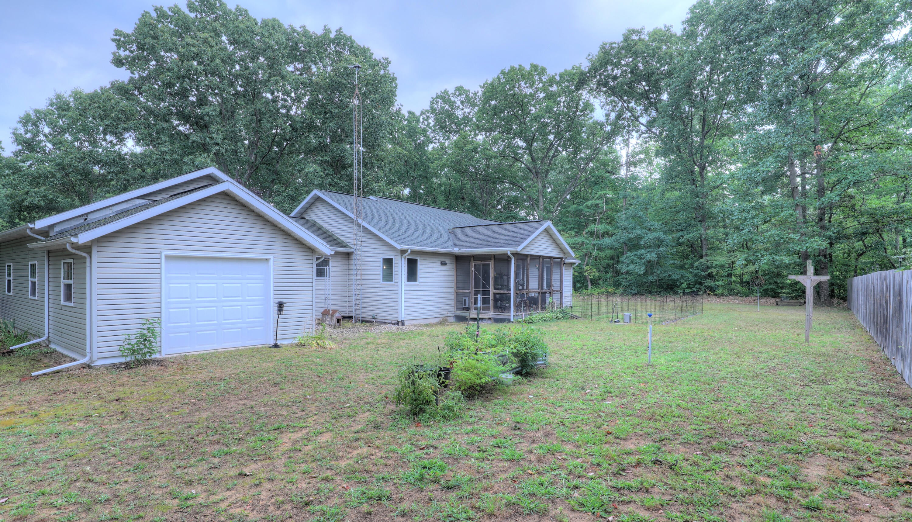 884 Nadeau Drive