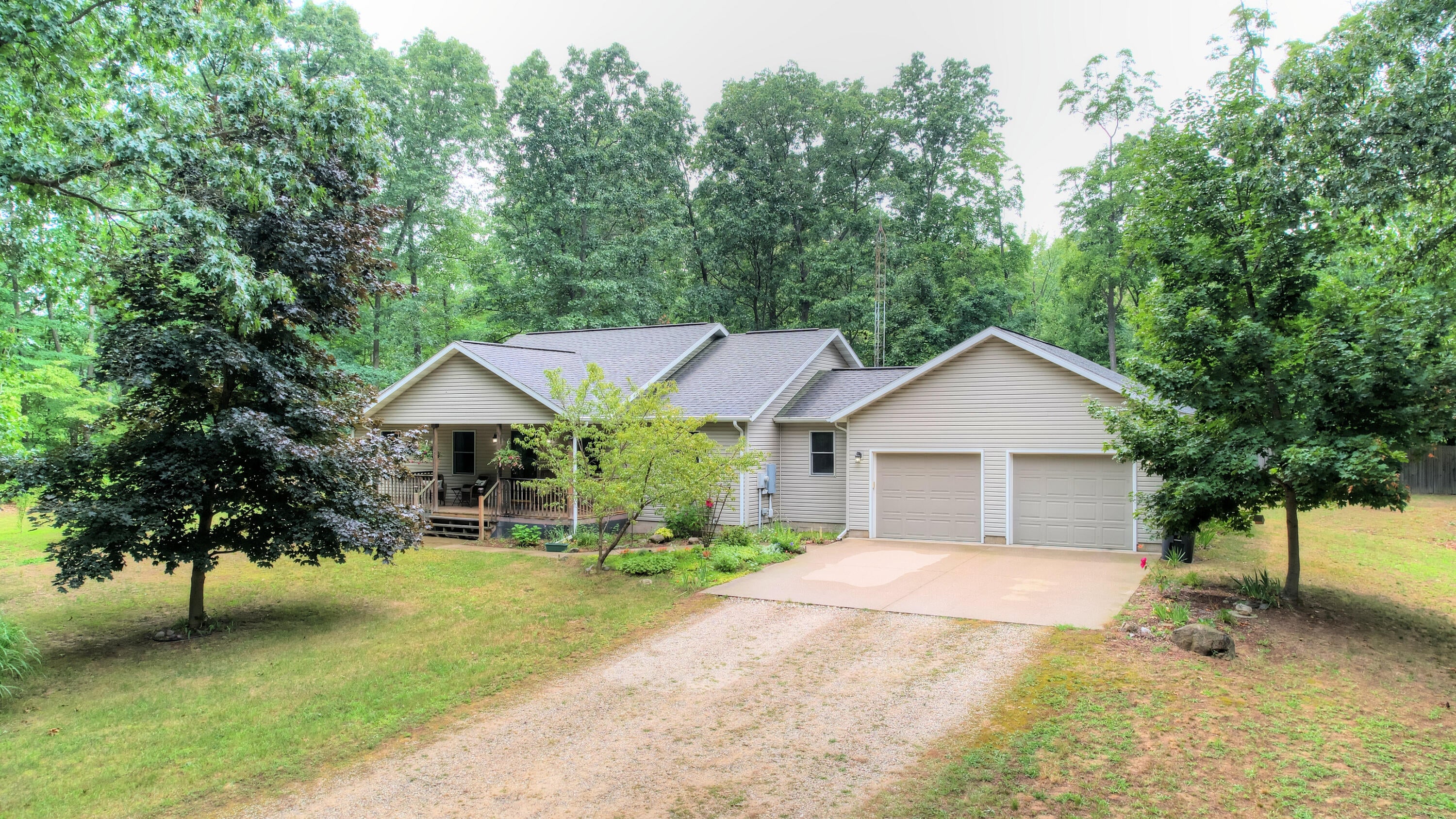 884 Nadeau Drive