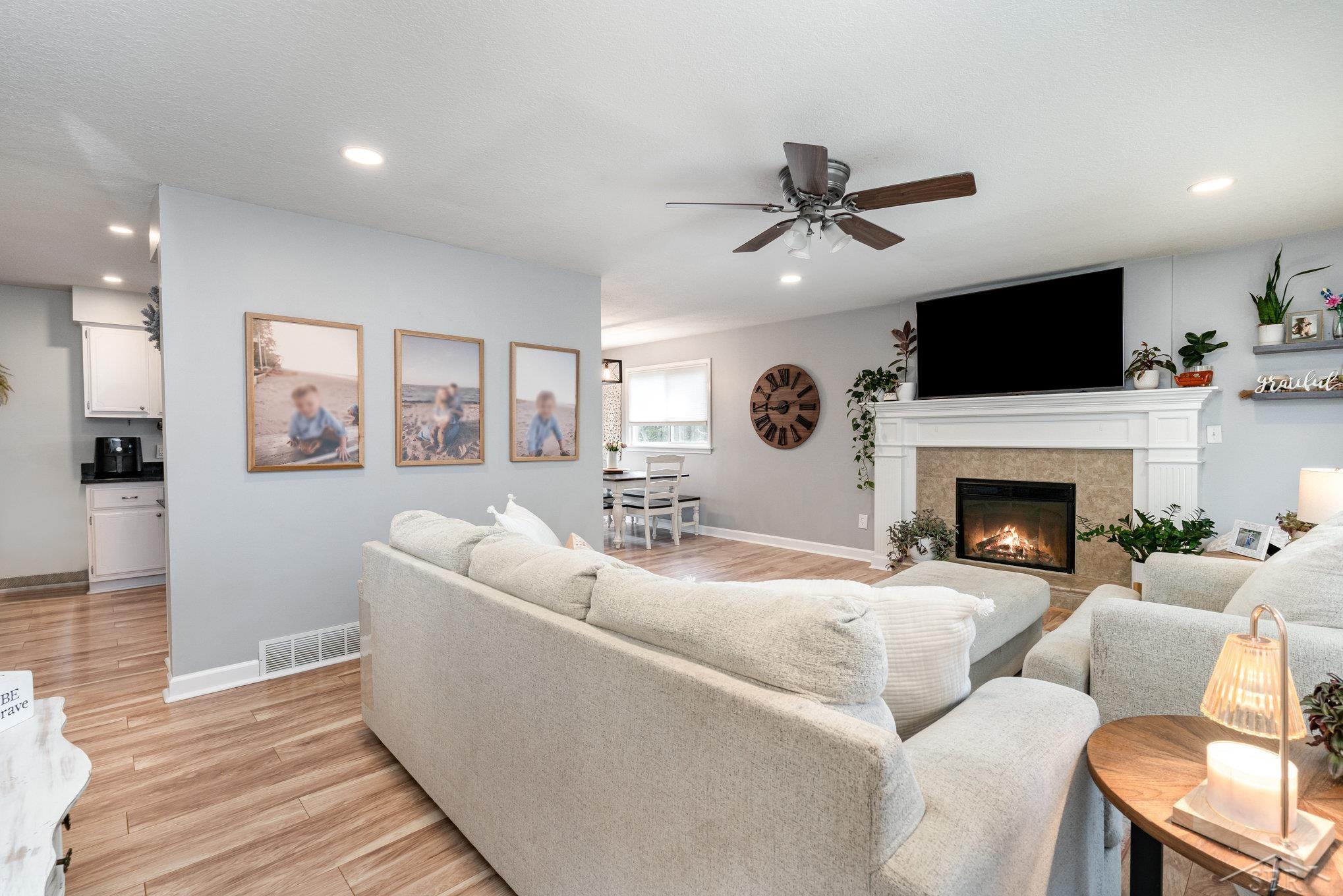 Spaulding Township, Michigan 48601, United States, 3 Bedrooms Bedrooms, ,2 BathroomsBathrooms,Residential,Active,218761