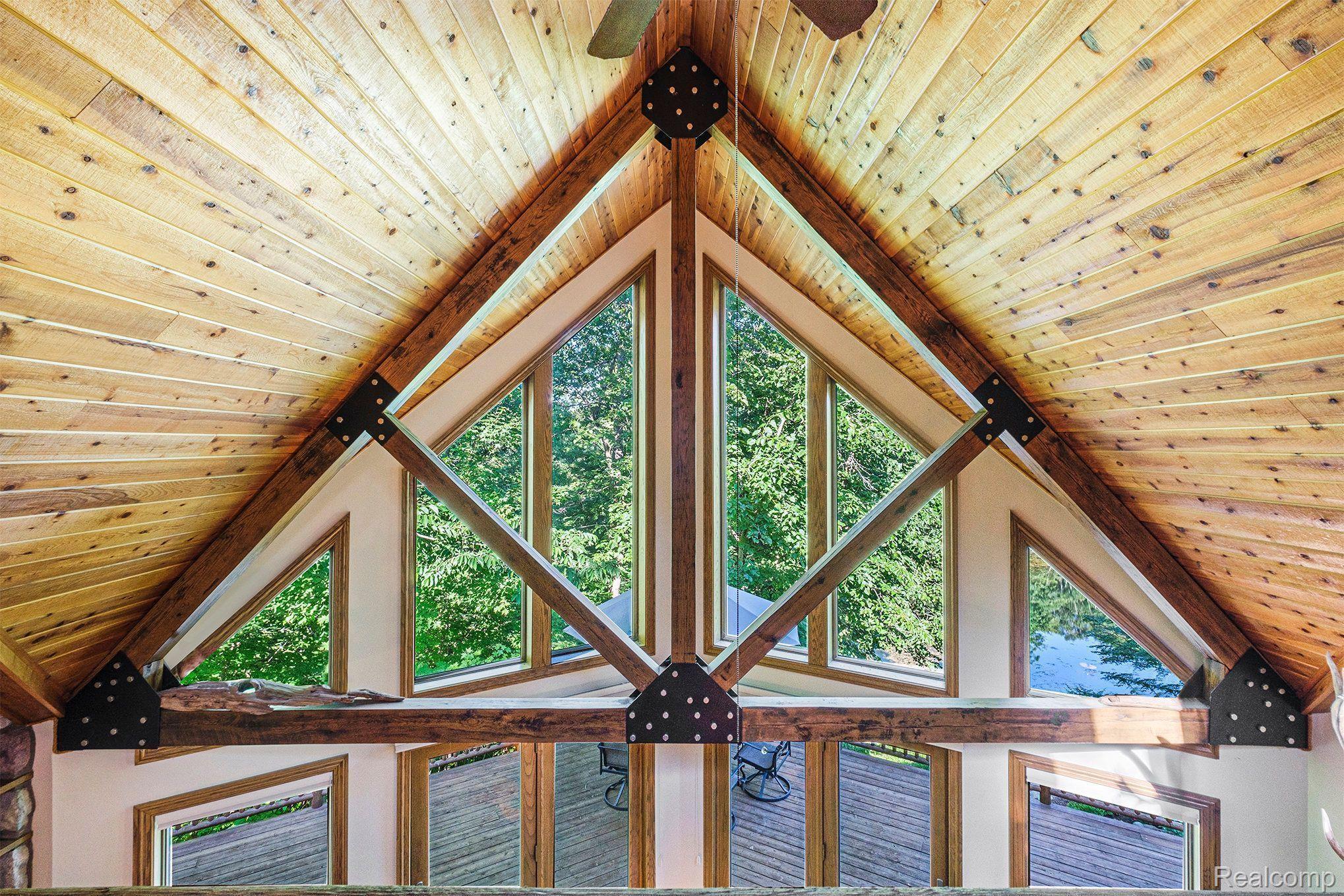 Hadley Township, Michigan 48438, United States, 5 Bedrooms Bedrooms, ,4 BathroomsBathrooms,Residential,Active,15137