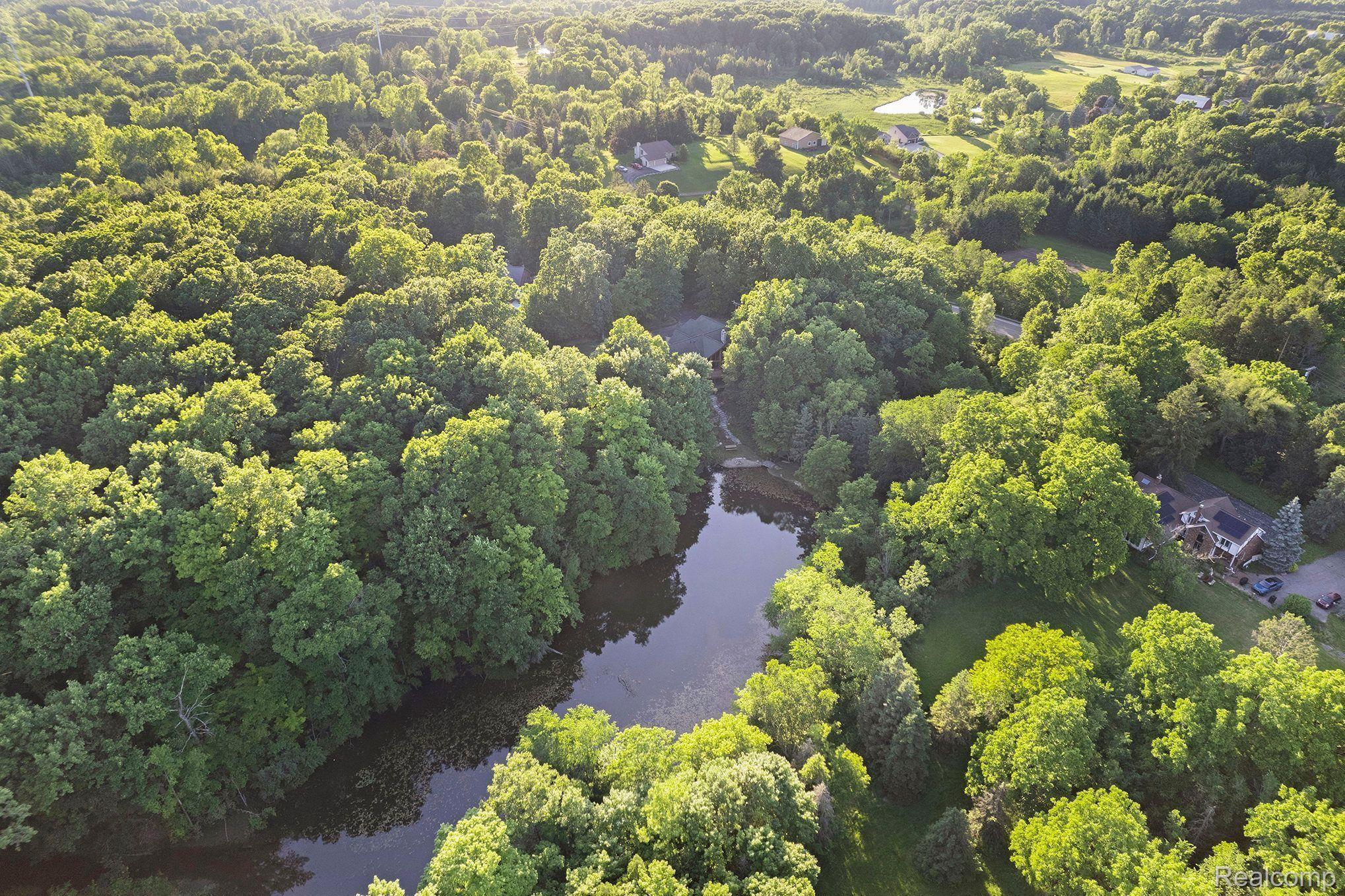Hadley Township, Michigan 48438, United States, 5 Bedrooms Bedrooms, ,4 BathroomsBathrooms,Residential,Active,15137