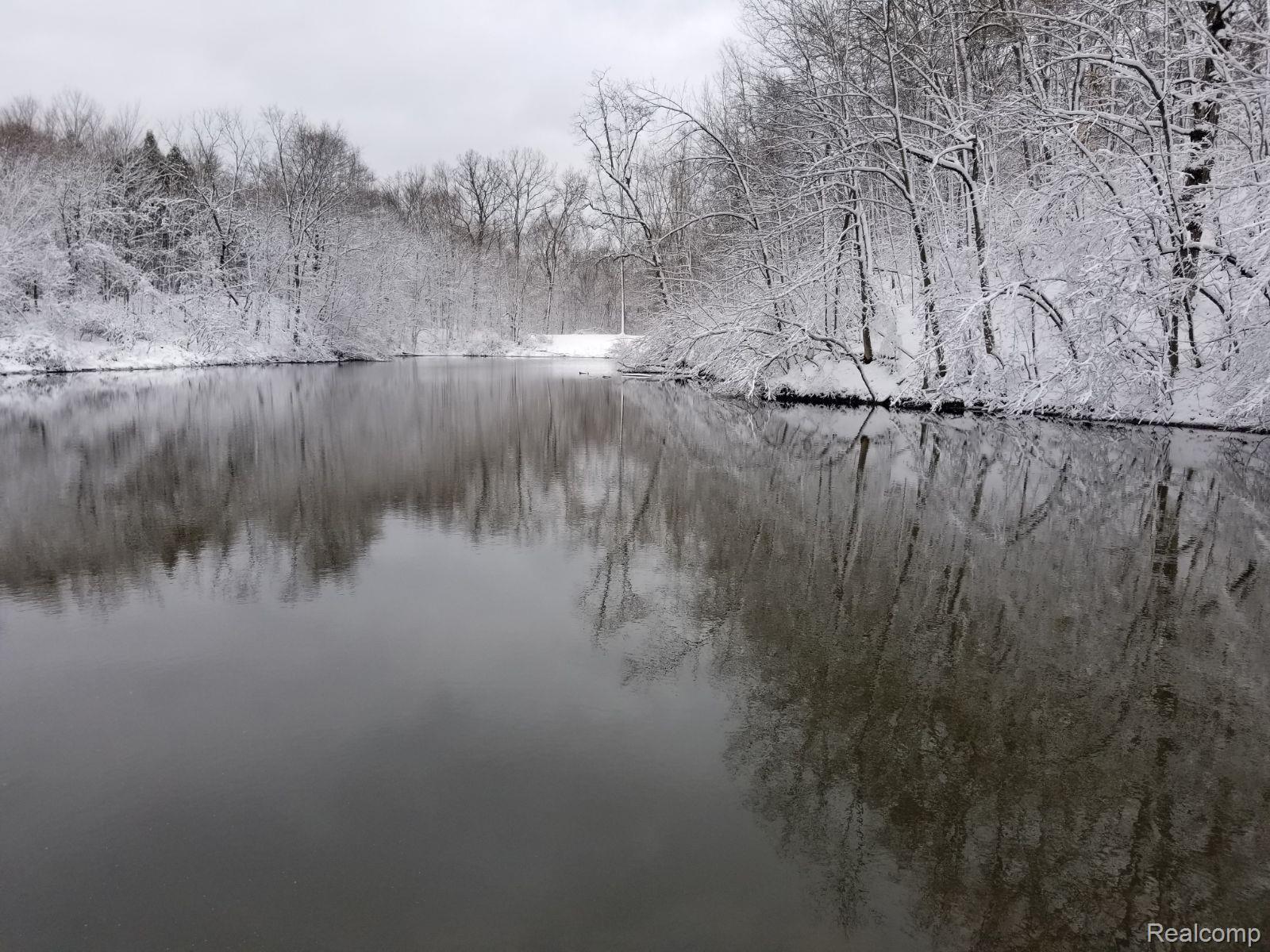 Hadley Township, Michigan 48438, United States, 5 Bedrooms Bedrooms, ,4 BathroomsBathrooms,Residential,Active,15137
