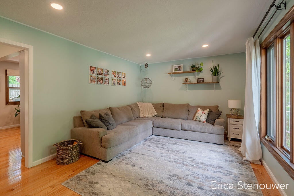 8659 Ridgecrest Court SW