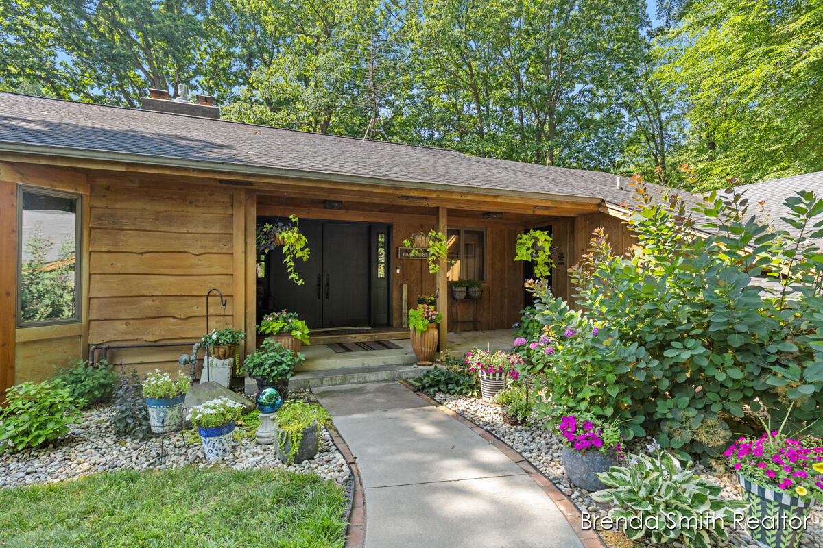 9141 Shady Ridge Drive