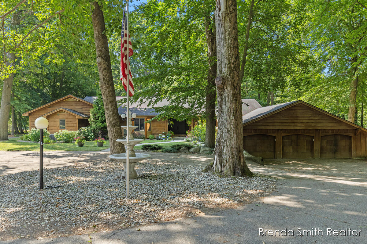 9141 Shady Ridge Drive