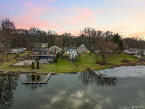 3529 Lakeview Drive Brandon Charter Township MI 48462