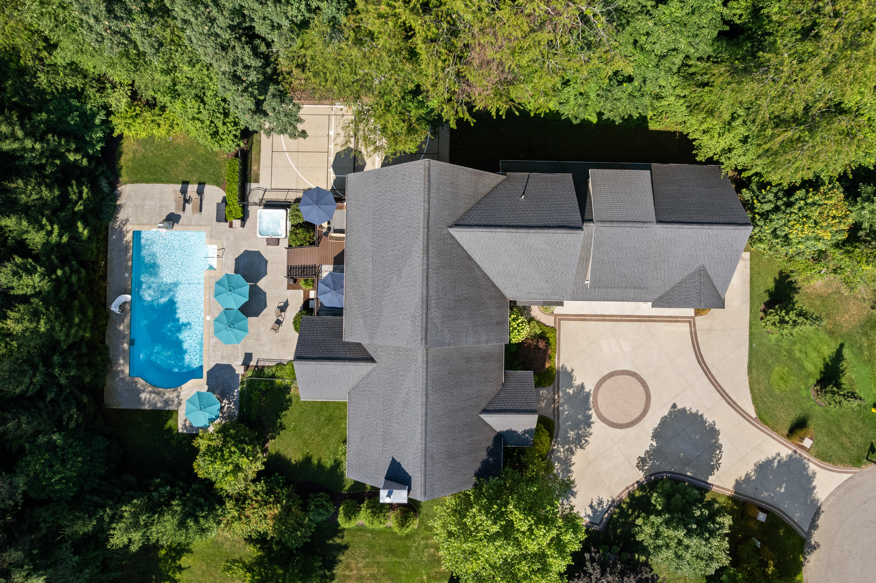 6200 Cascade Pointe Drive SE