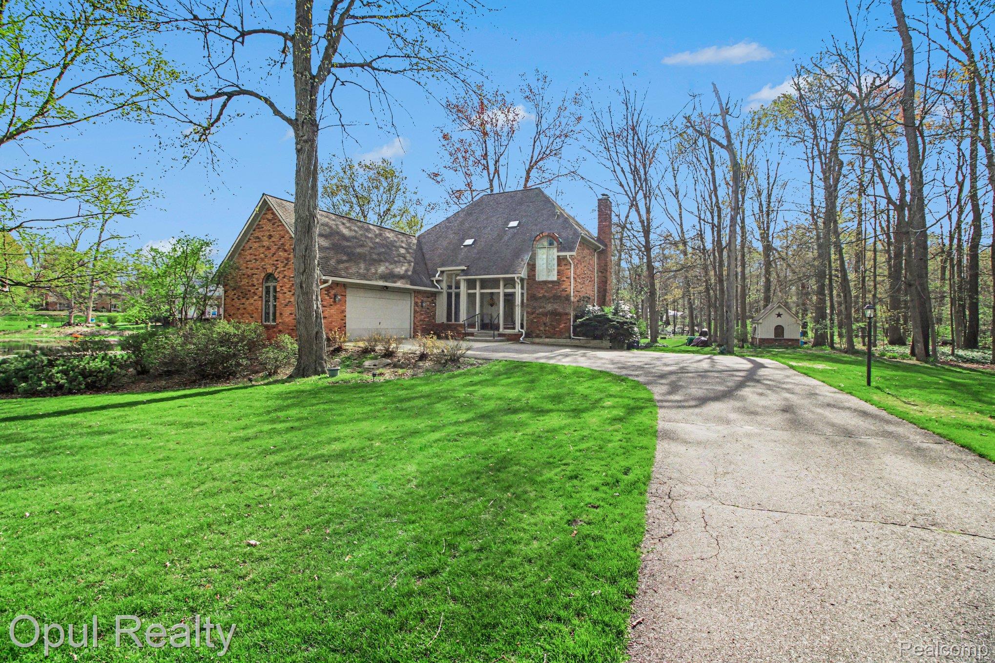 3575 Clark Circle