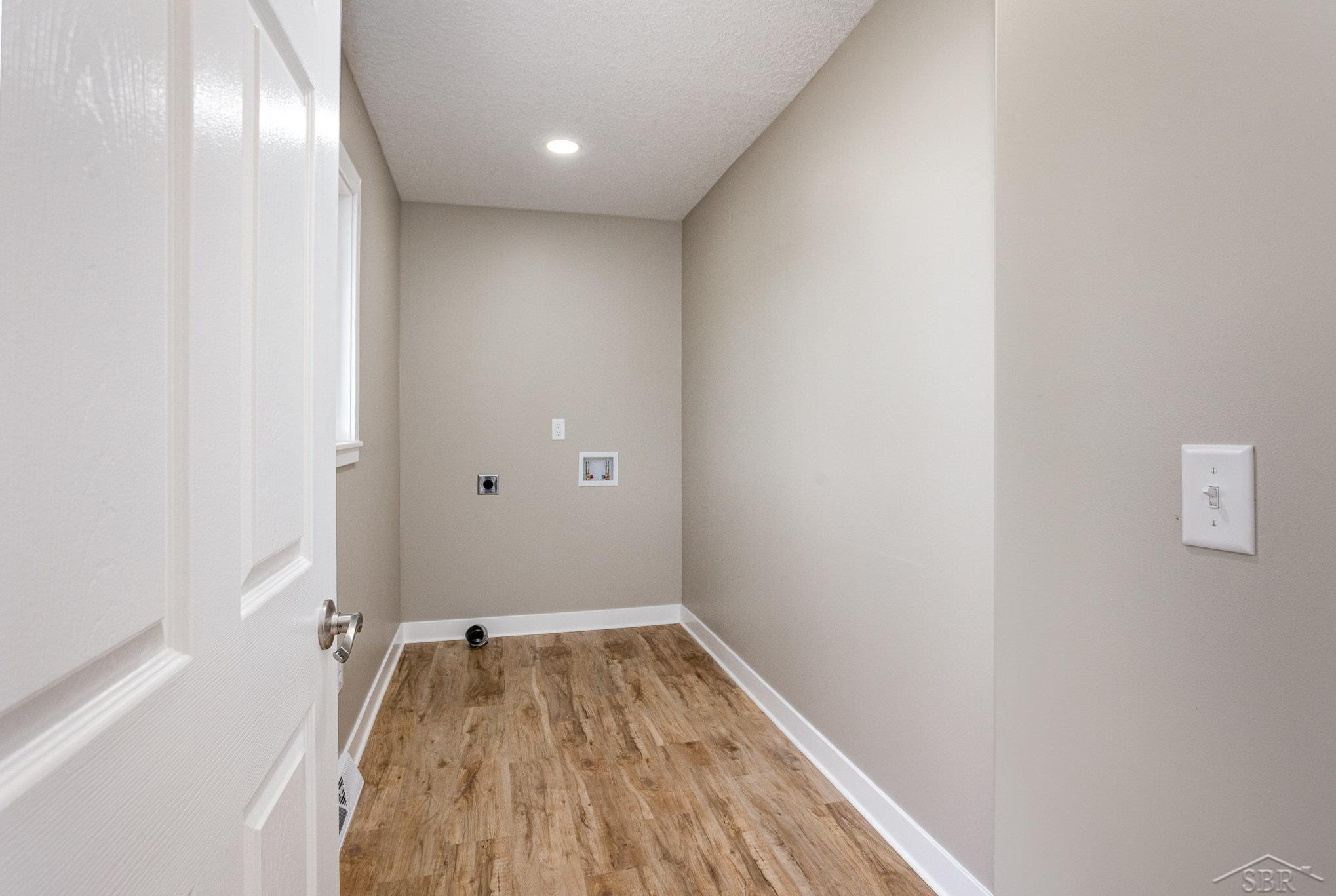 CarrolltonTownship_Saginaw, Michigan 48604, United States, 3 Bedrooms Bedrooms, ,2 BathroomsBathrooms,Residential,Active,95818