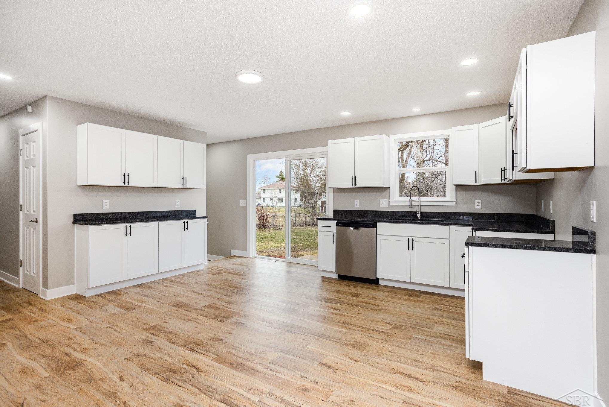 CarrolltonTownship_Saginaw, Michigan 48604, United States, 3 Bedrooms Bedrooms, ,2 BathroomsBathrooms,Residential,Active,95818