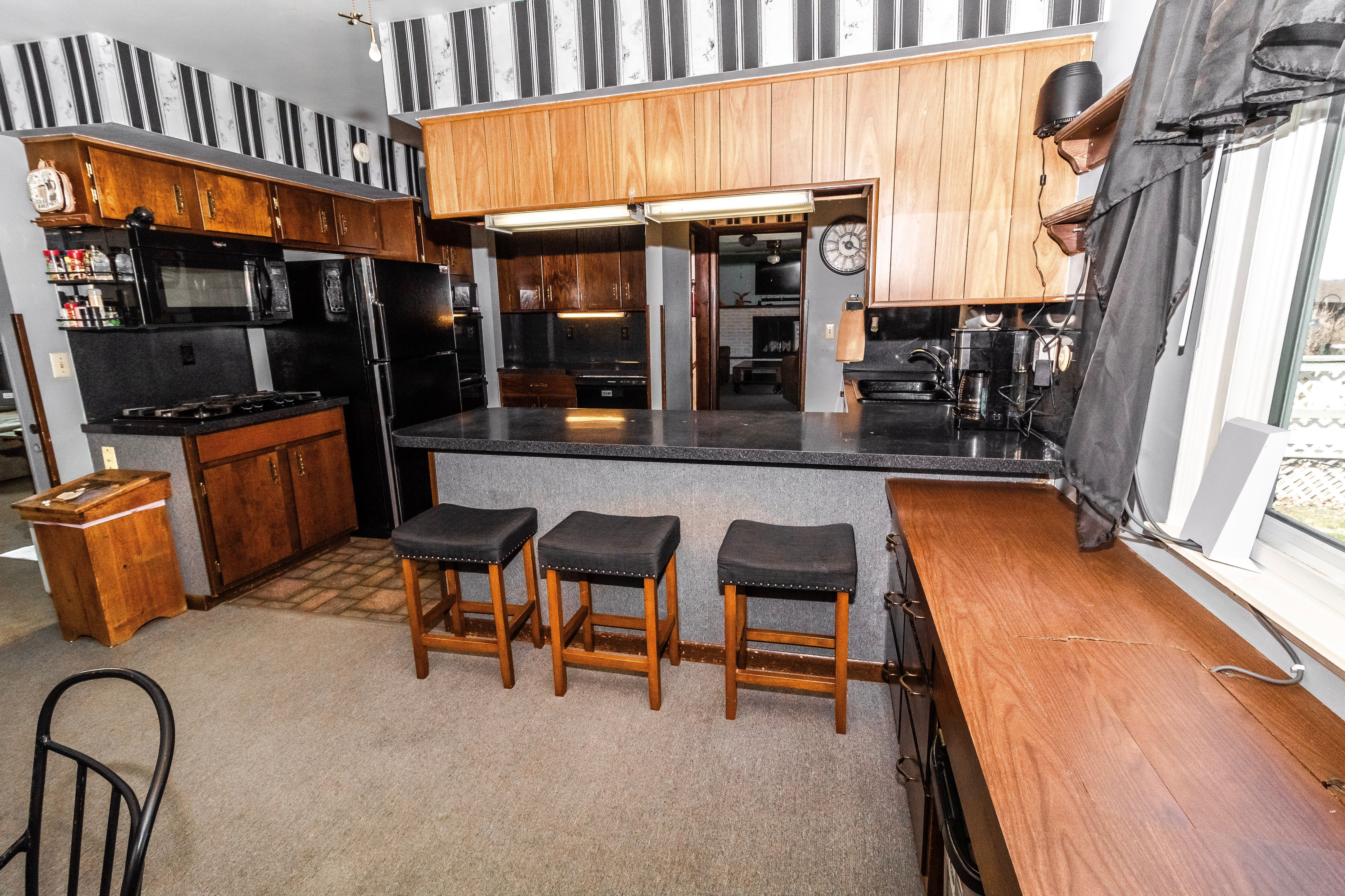 1036 W BROWN Road