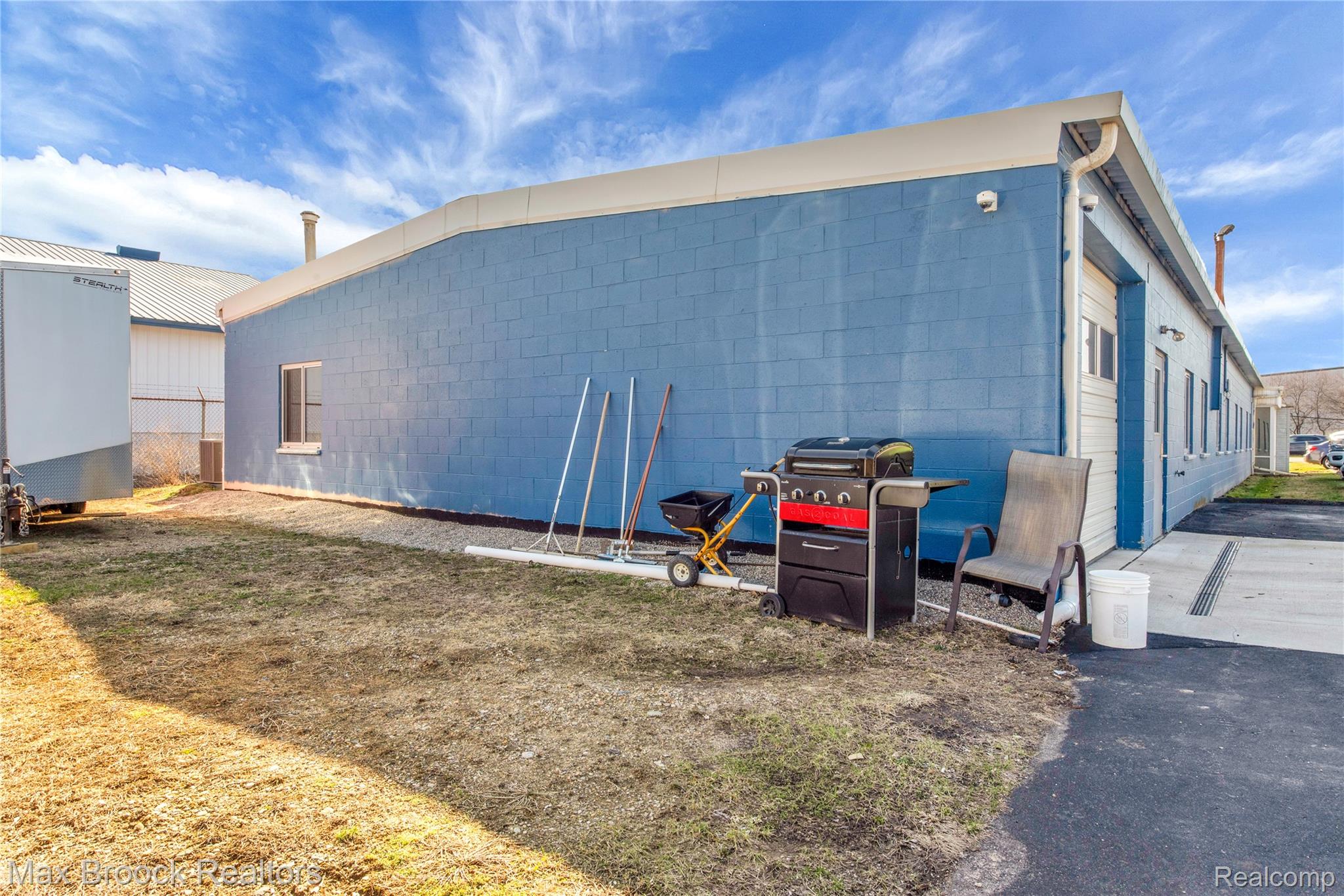 1660 Airport Road