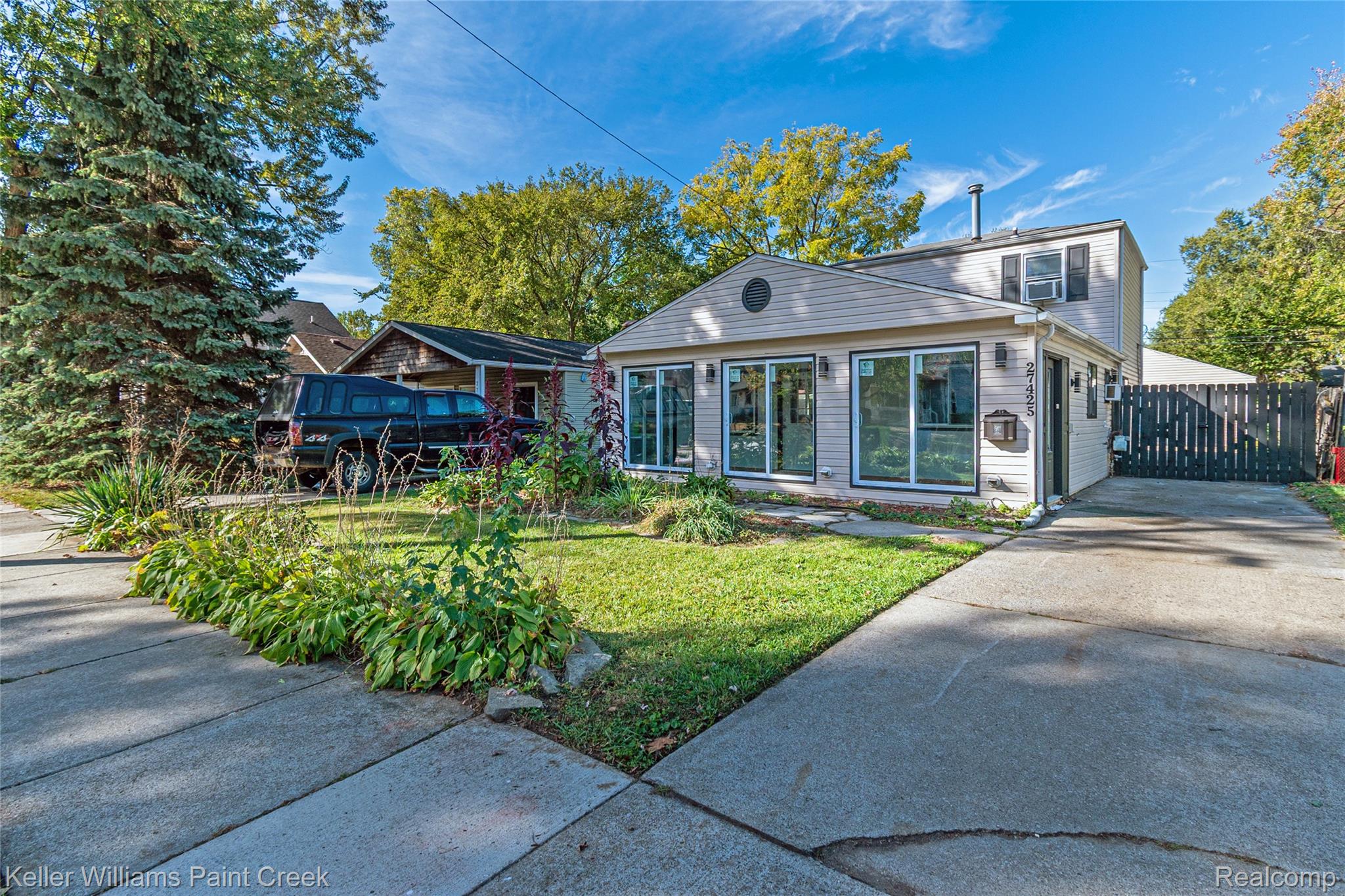 27425 Townley Street