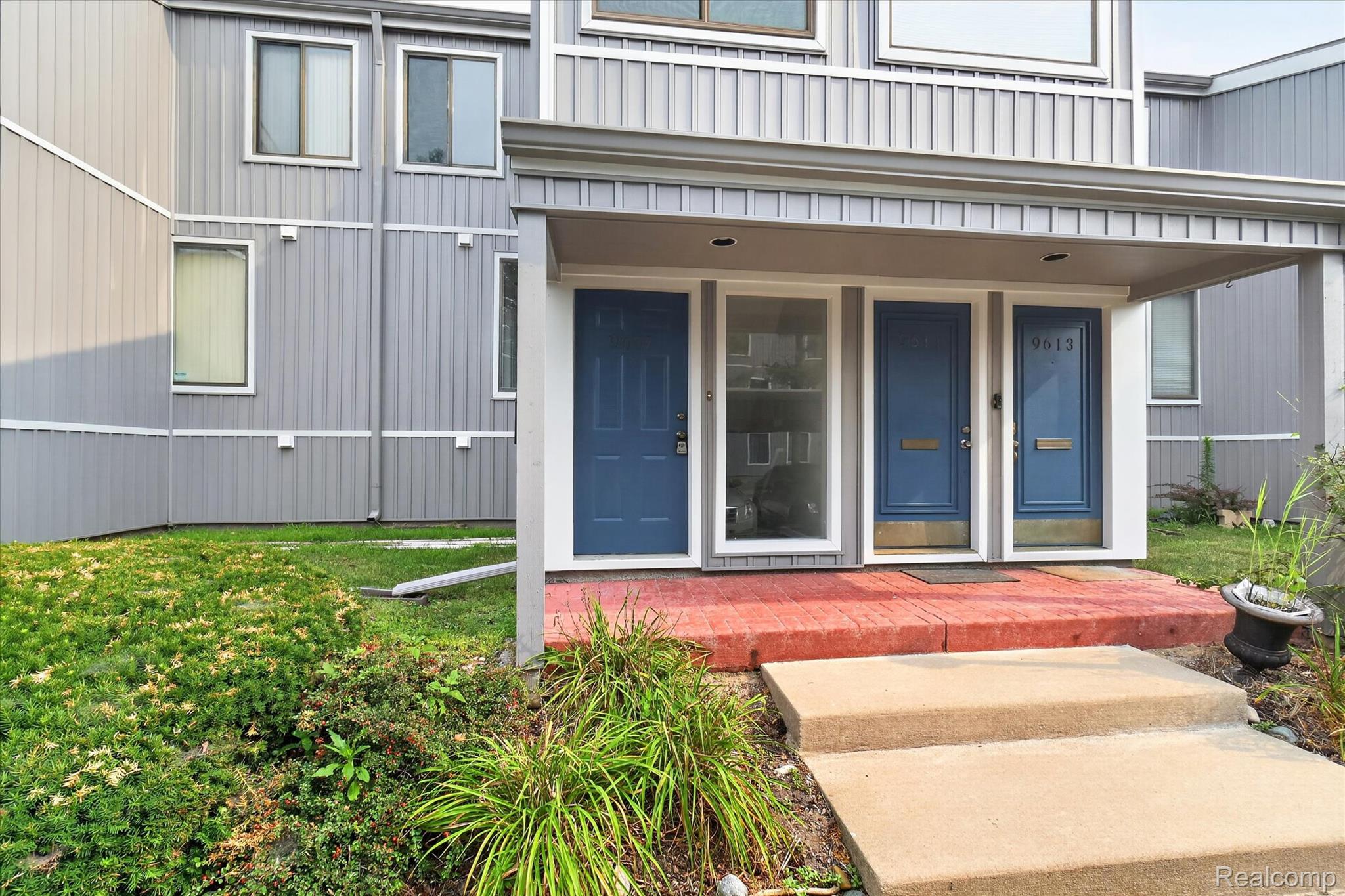 9607 Harbour Cove Court