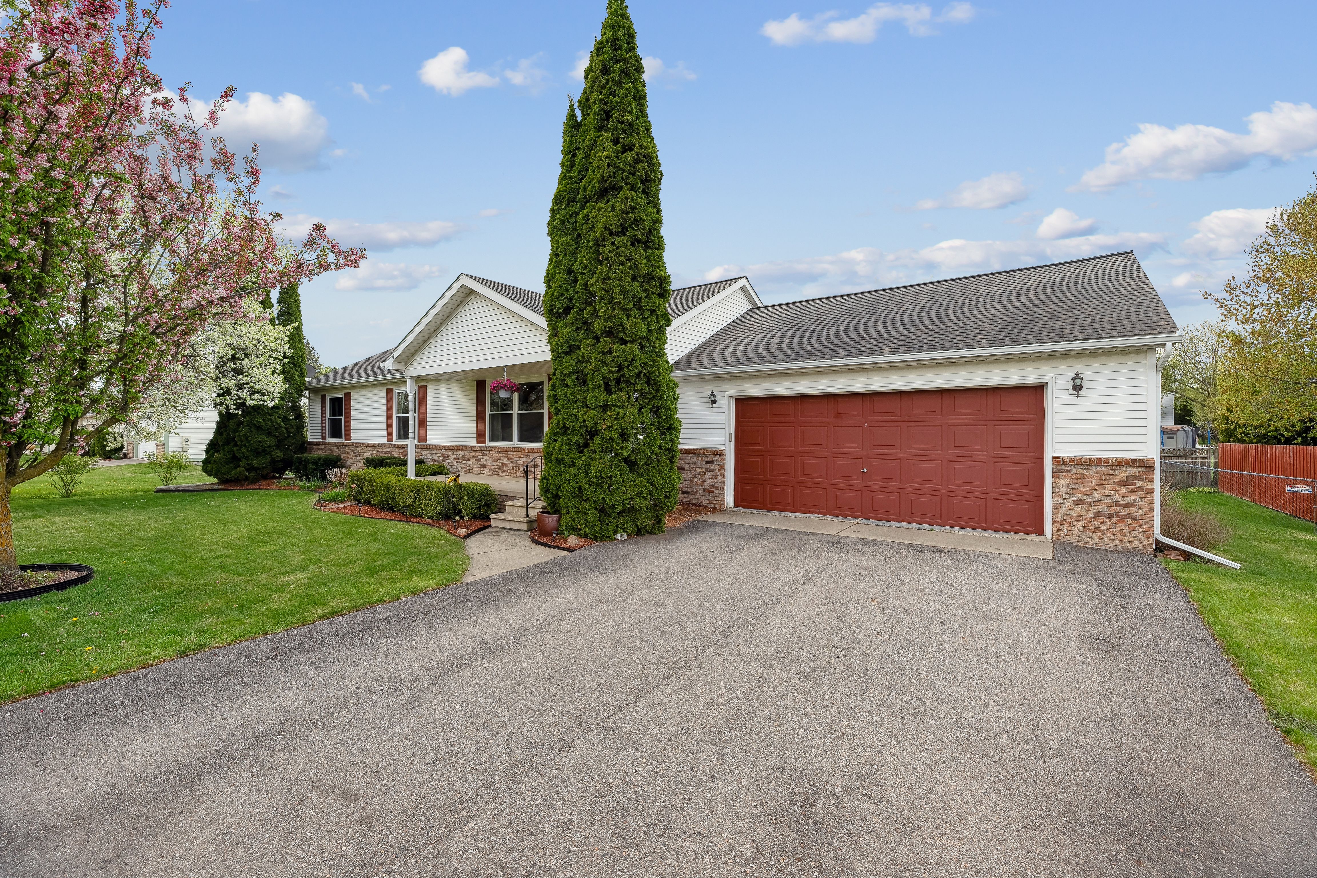 9361 SUMMERLAND Drive