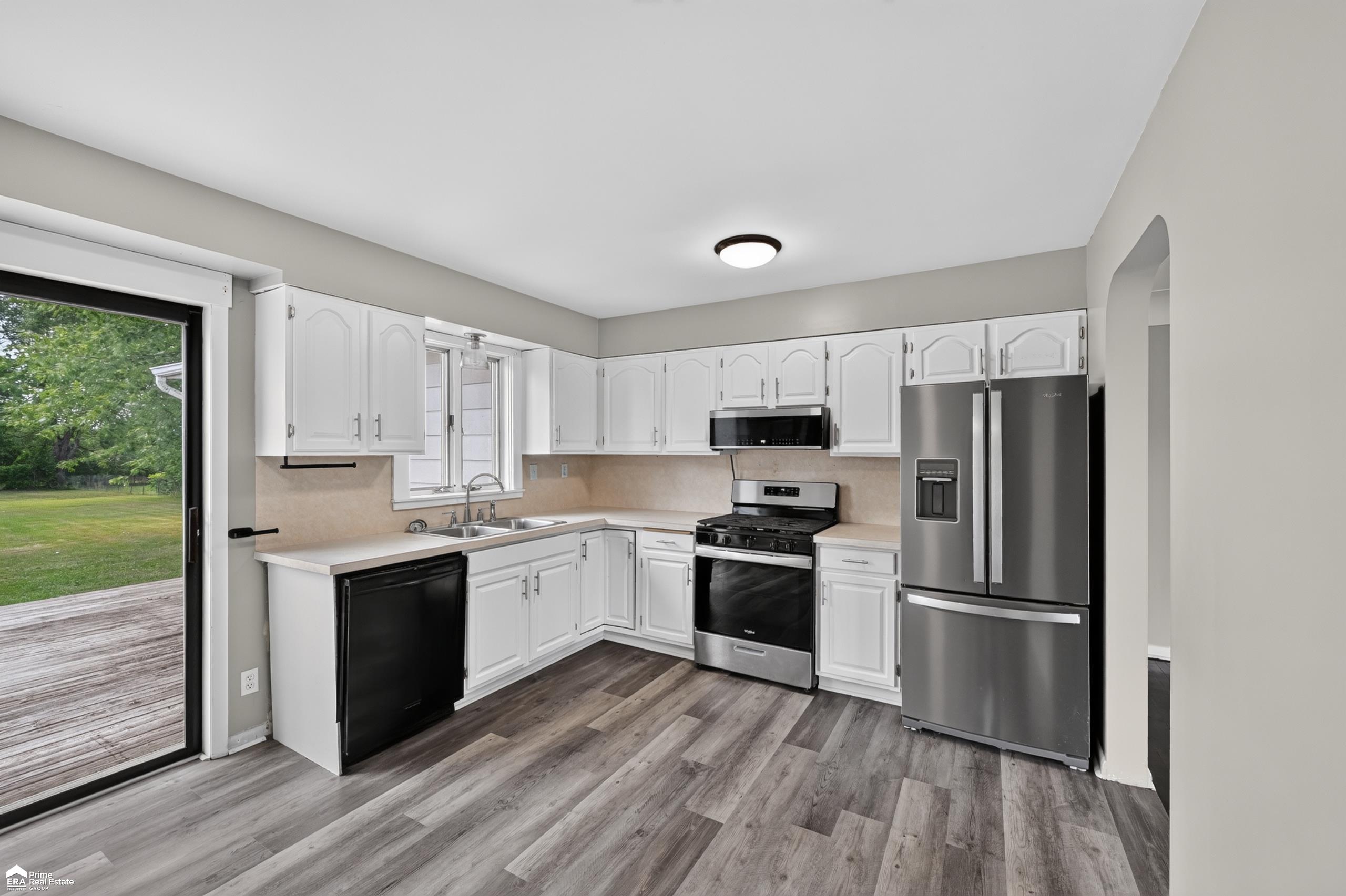 5286 Roberts Drive