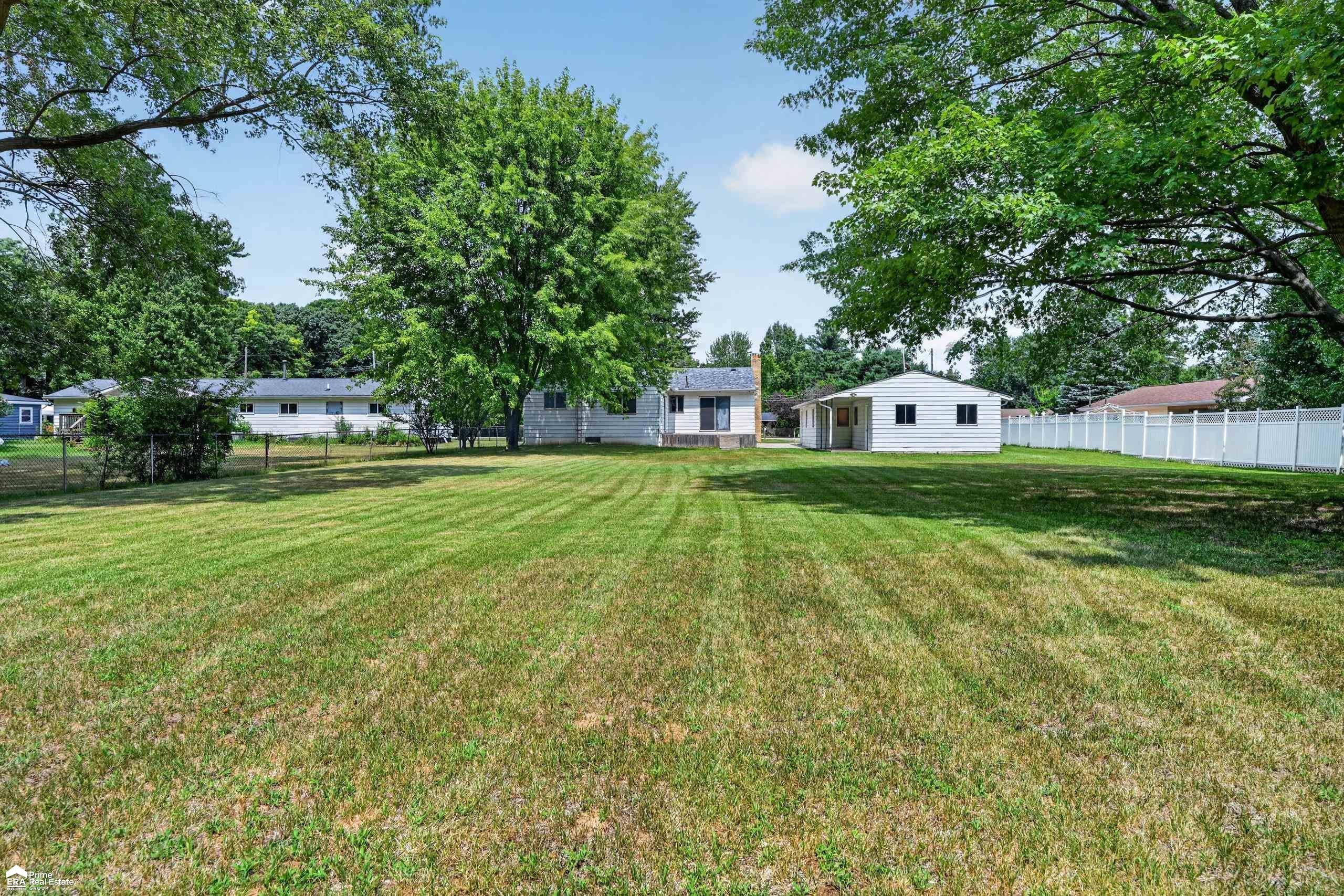 5286 Roberts Drive
