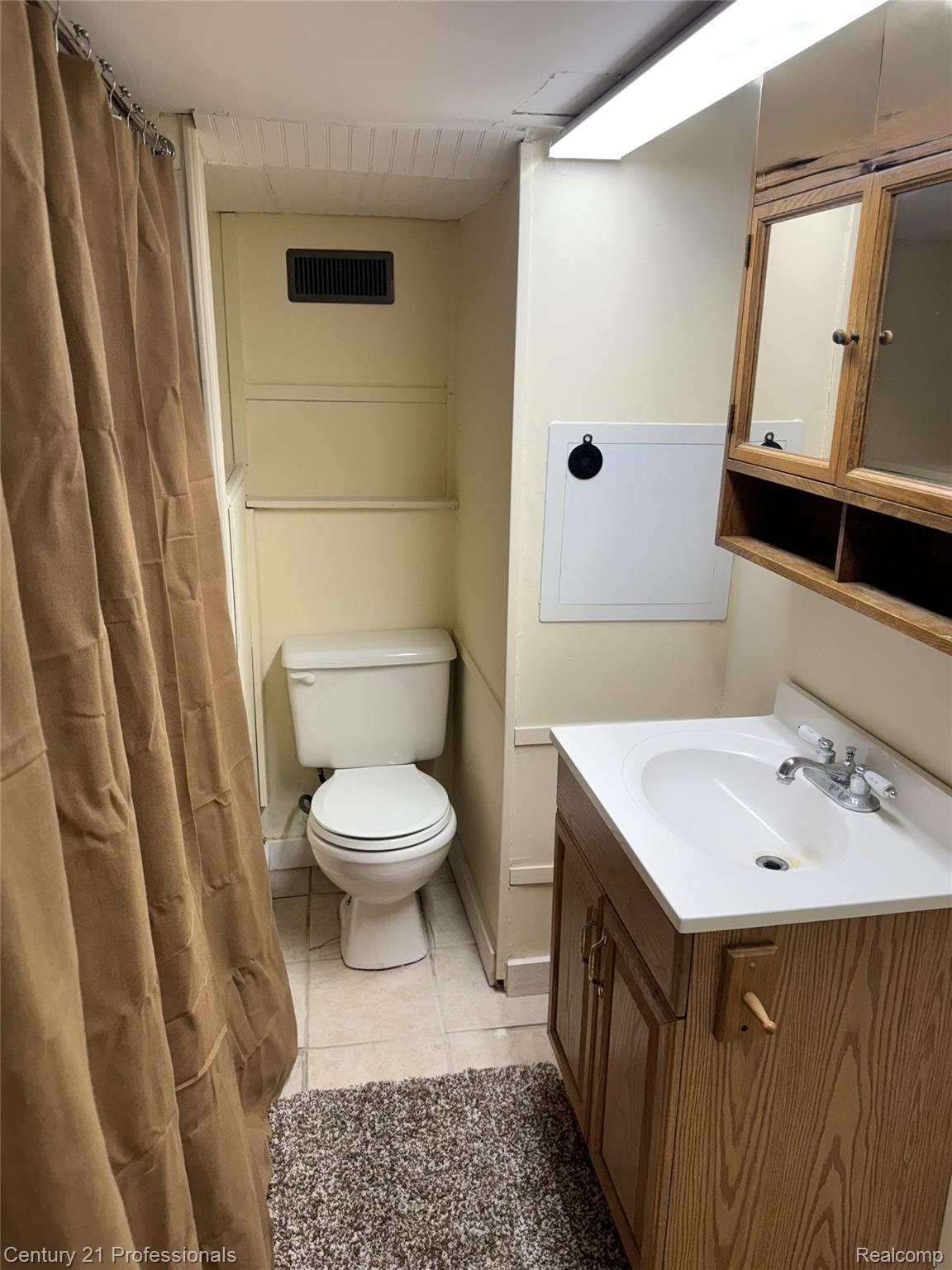 8041 Bridge Lake Road