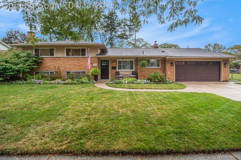 16643 Whitby Street Livonia City MI 48154