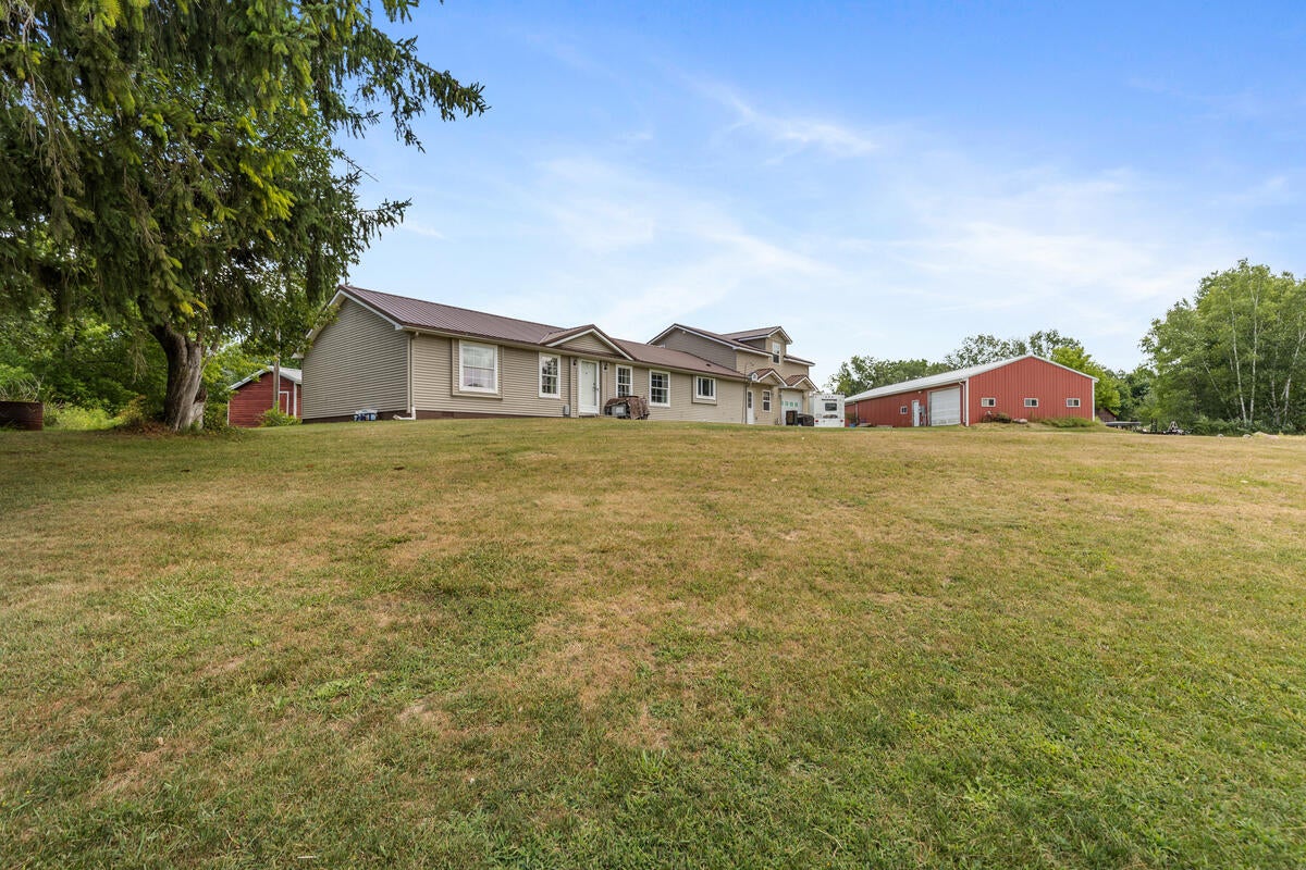 1548 N Loomis Road