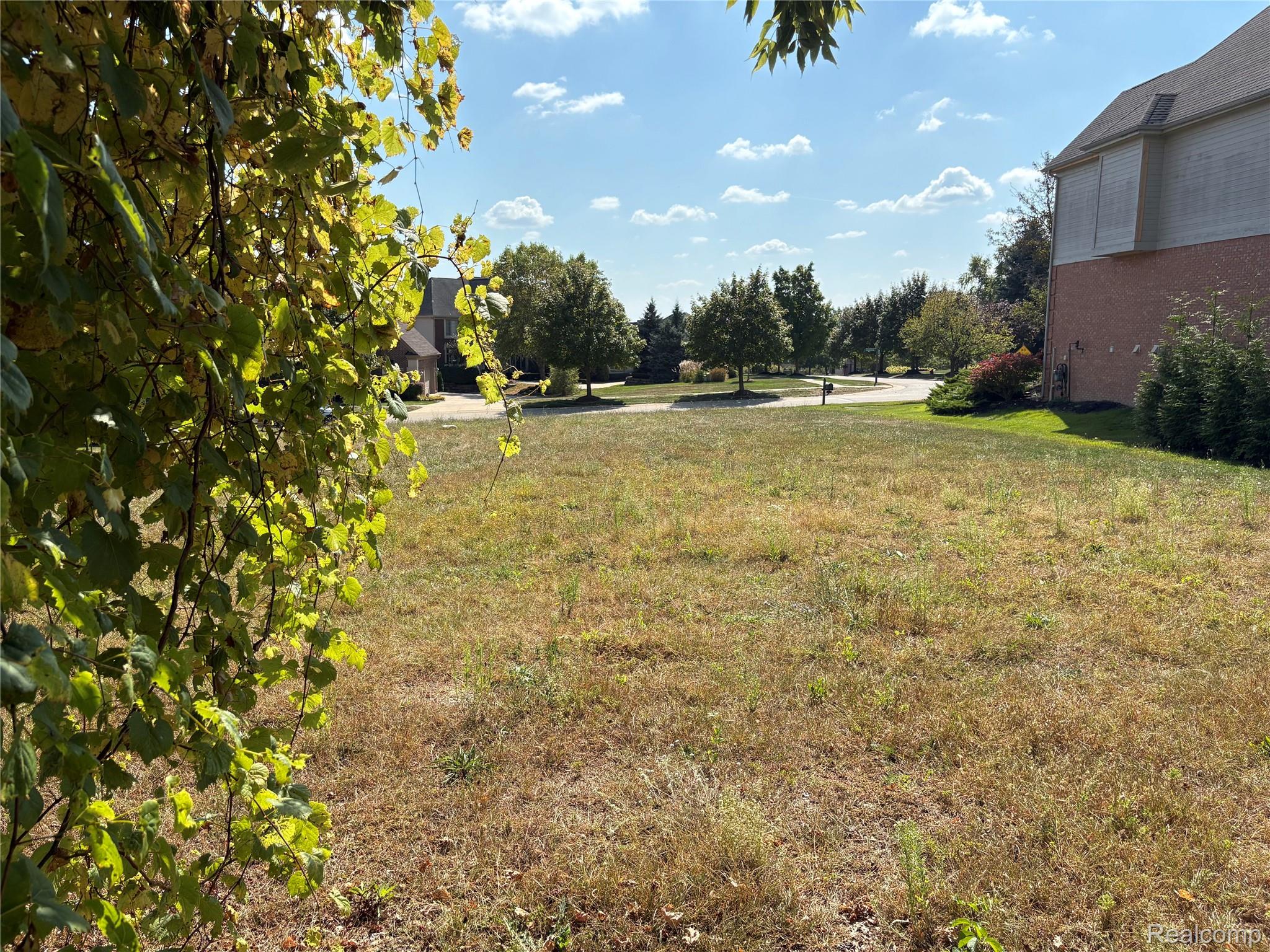 18018 RIDGEVIEW Drive