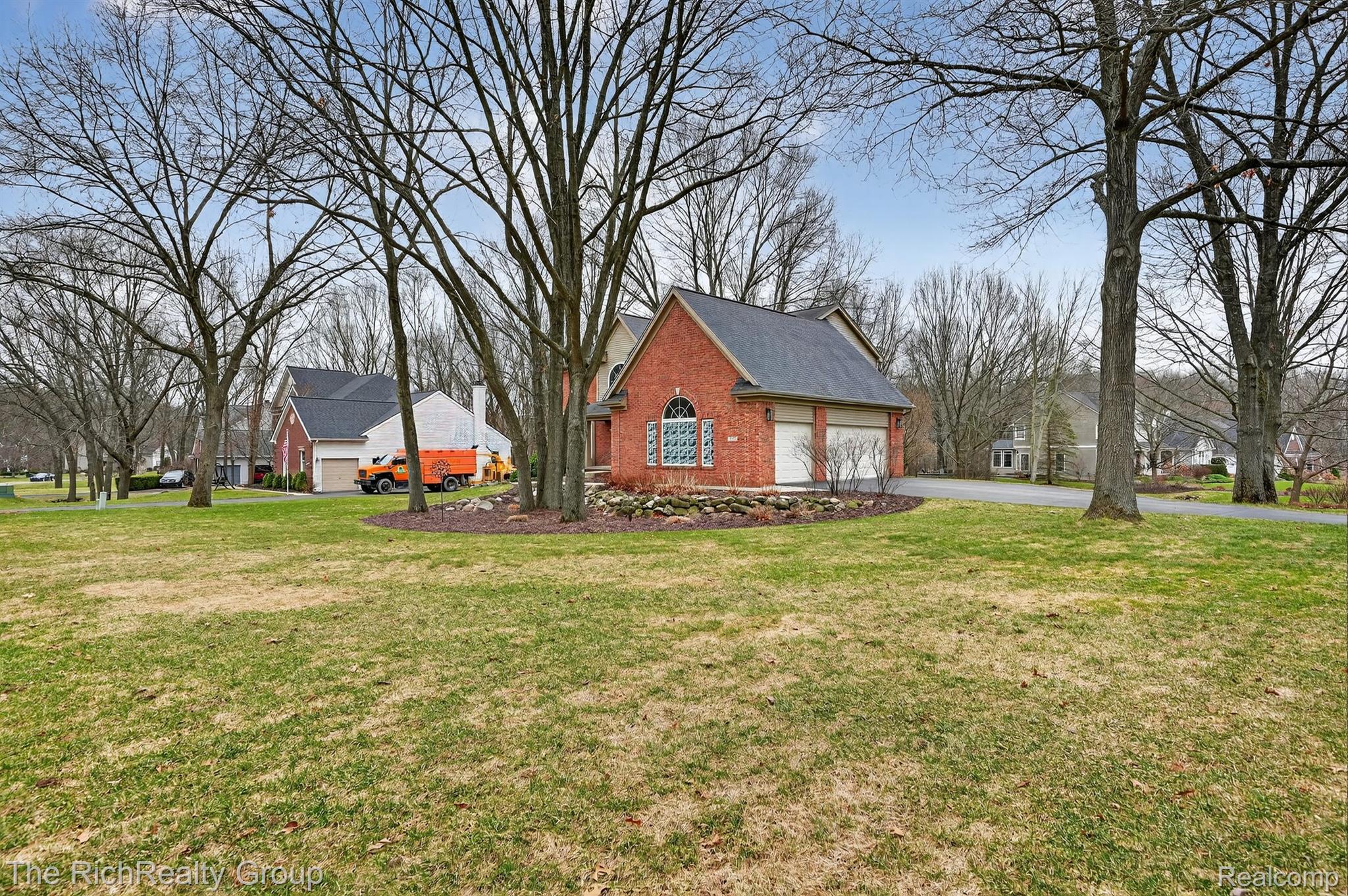 2227 Pine Bluffs Court